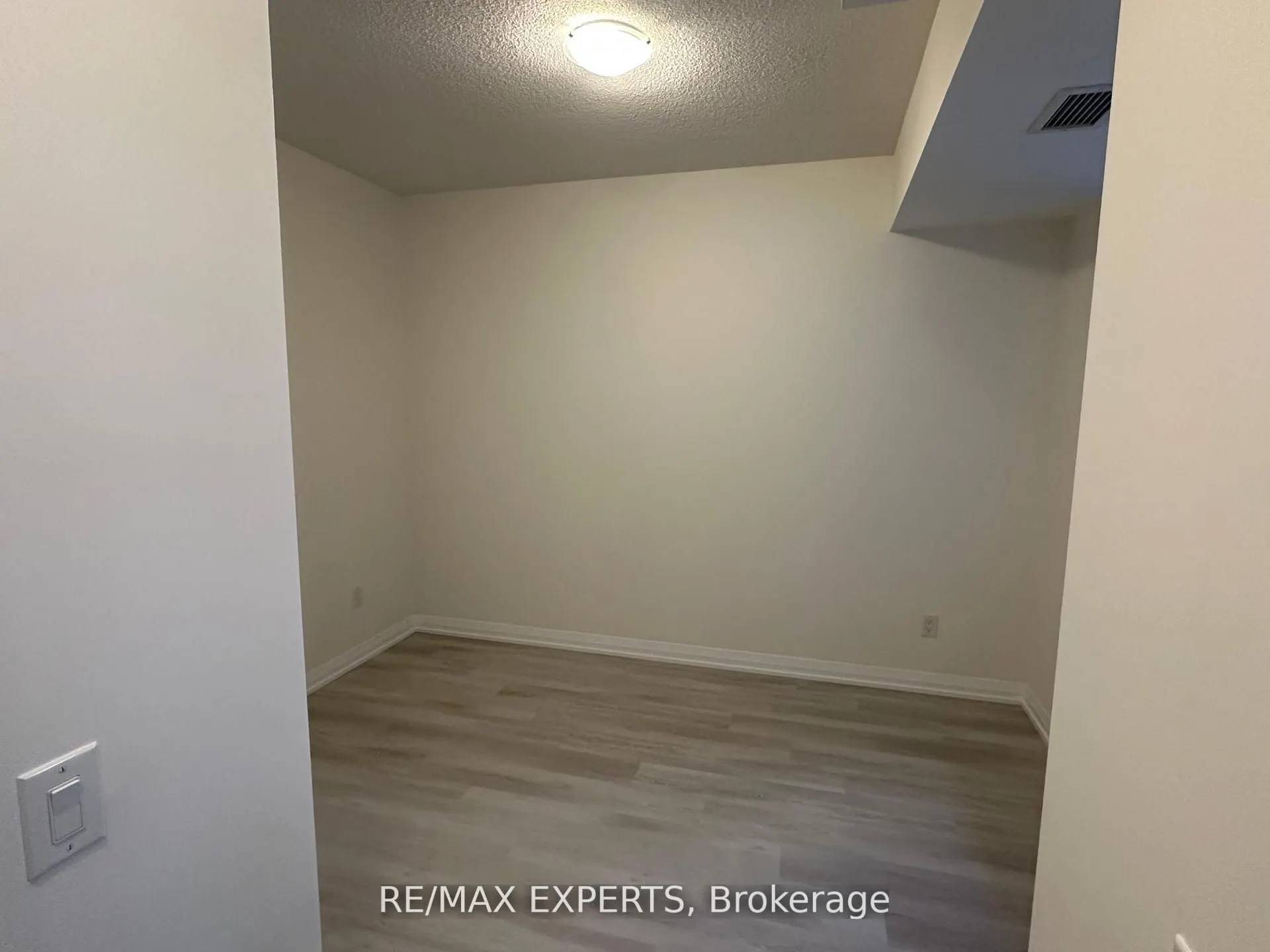 3260 Sheppard Avenue E, #308