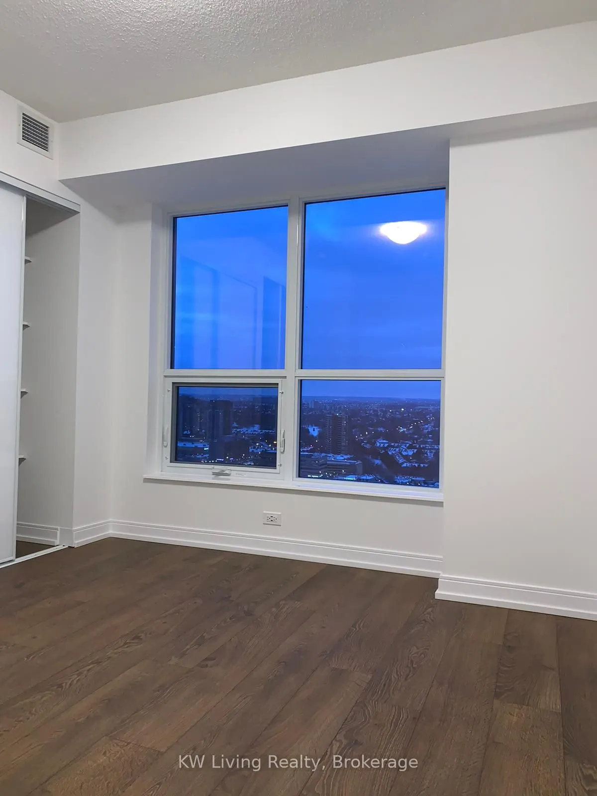 275 Village Green Square, #2818