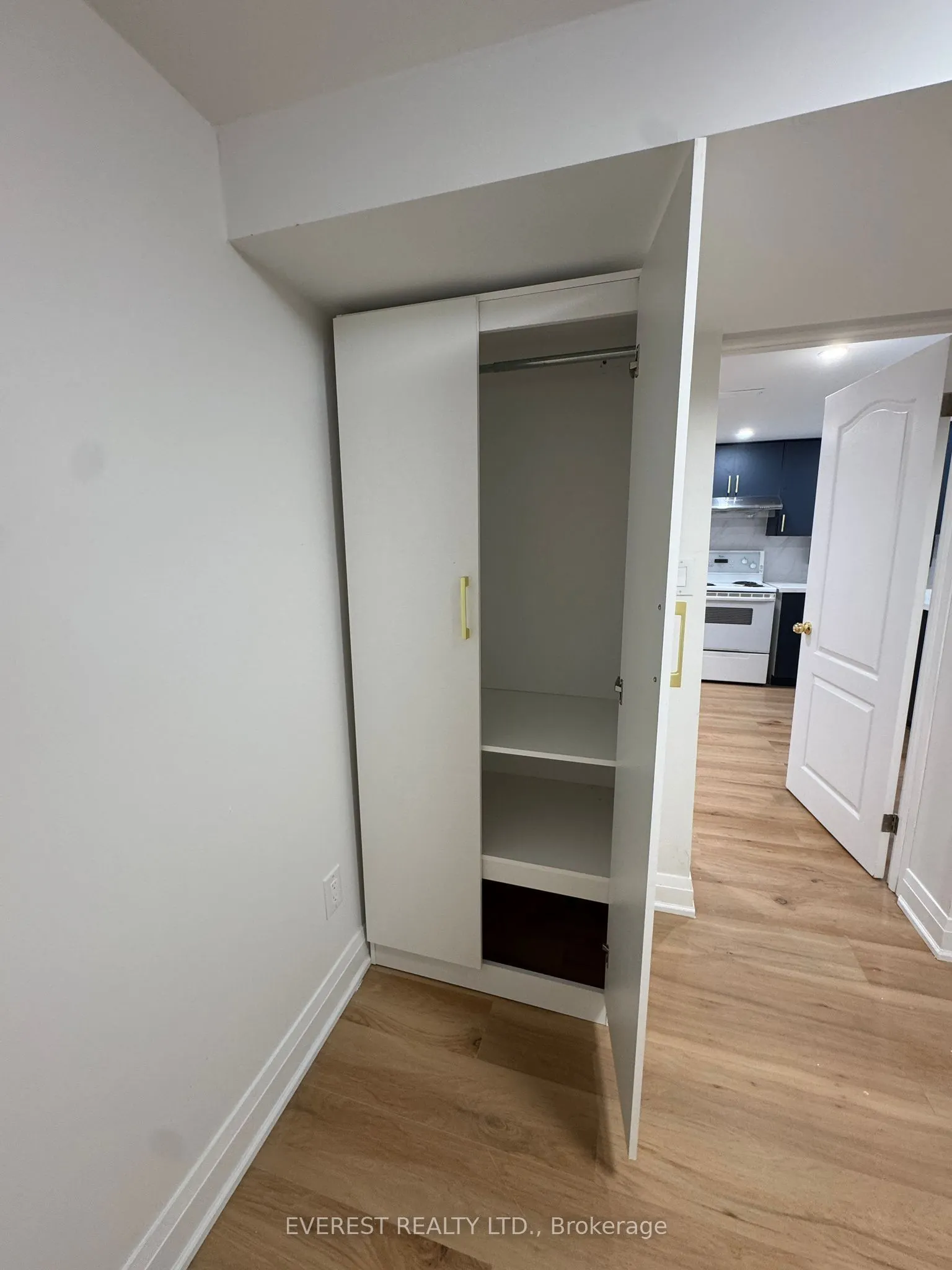 54 Shrewsbury Square