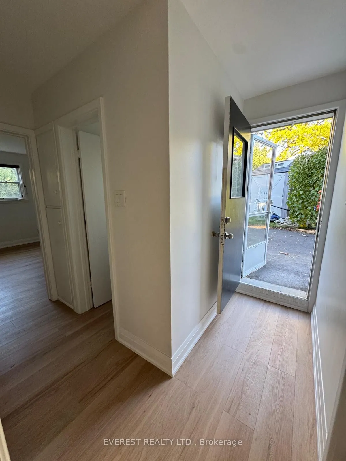 54 Shrewsbury Square