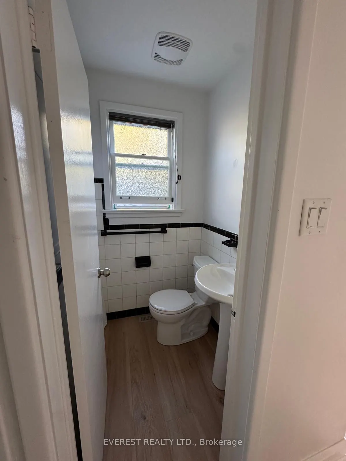 54 Shrewsbury Square