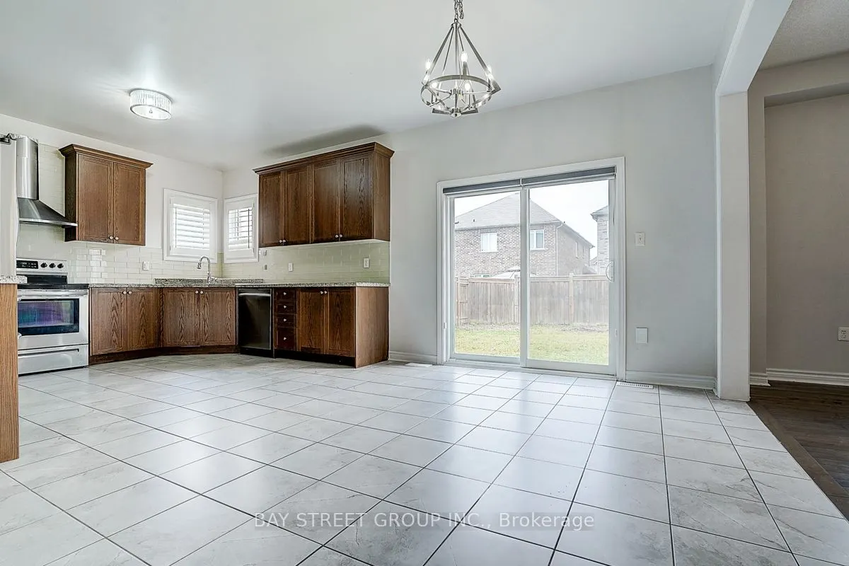 852 William Lee Avenue