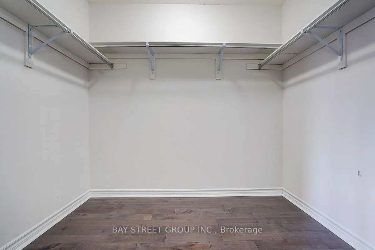 852 William Lee Avenue