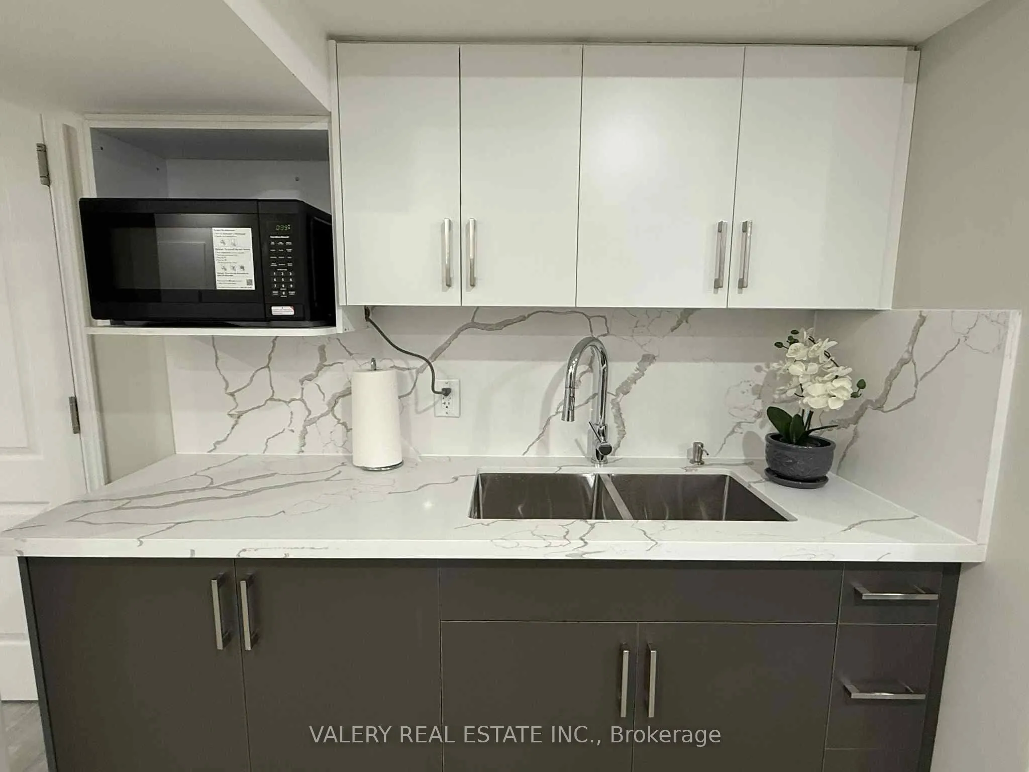 88 Telegraph Drive, #Basement