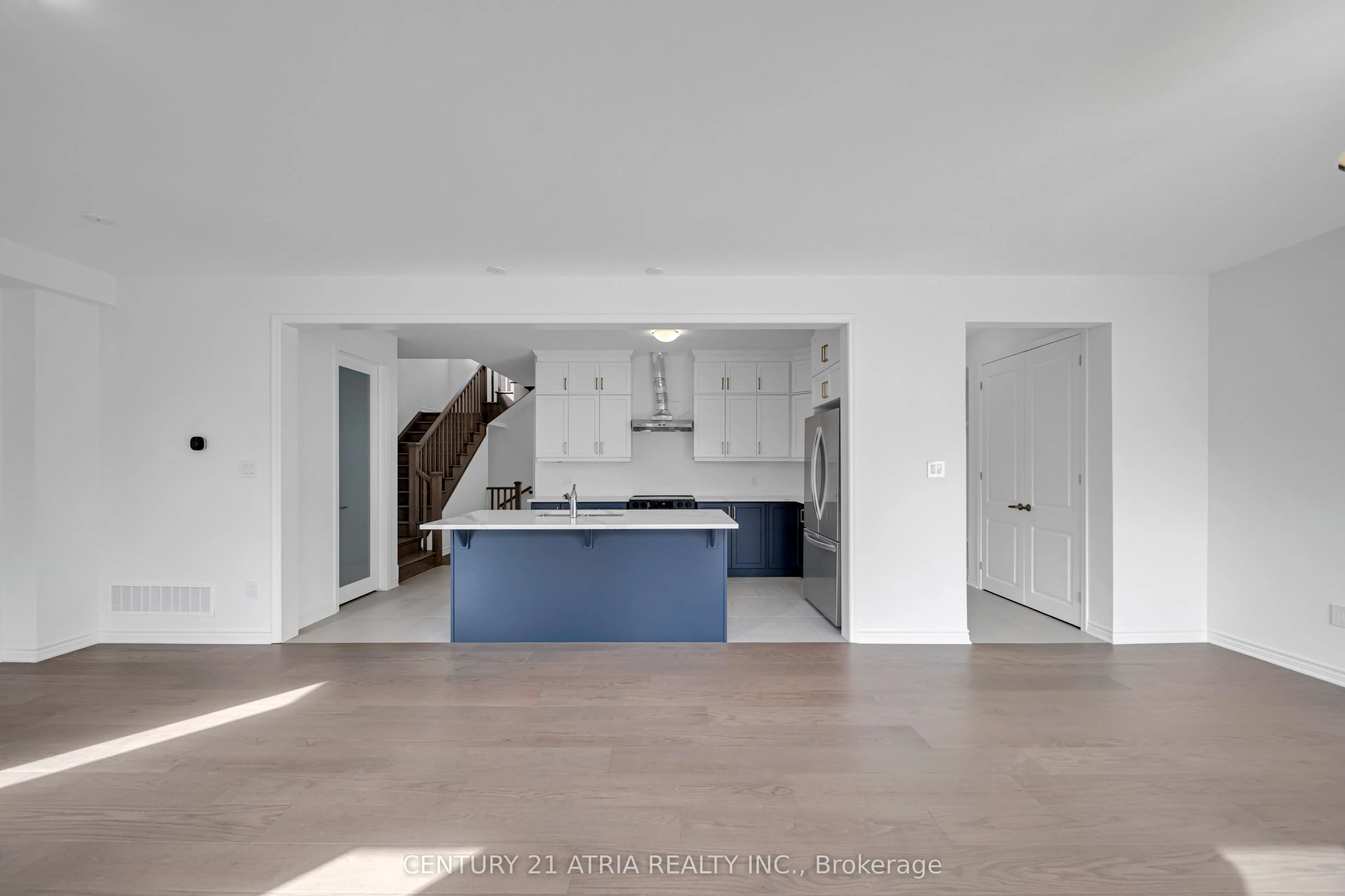 1349 Glamorgan Manor