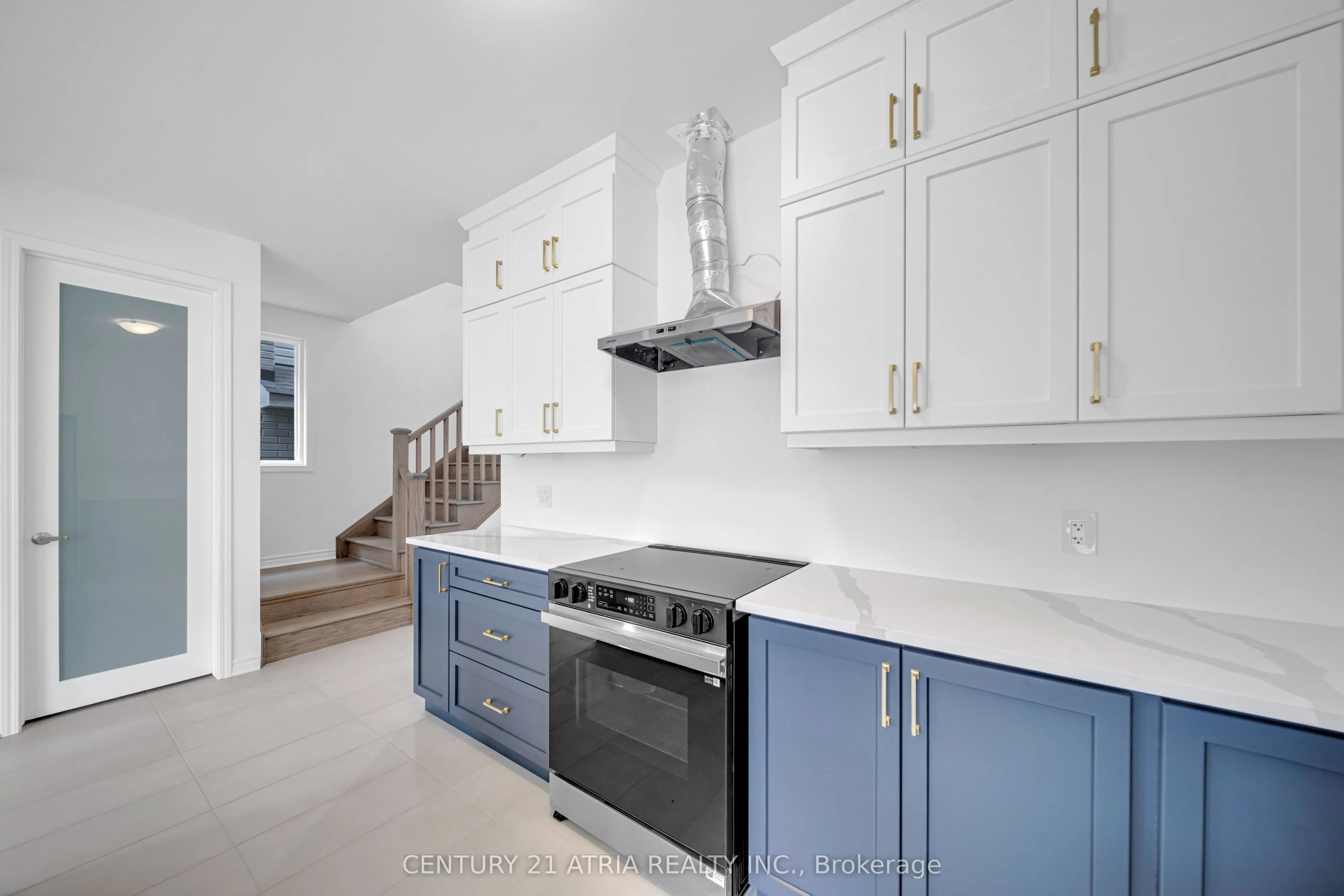 1349 Glamorgan Manor