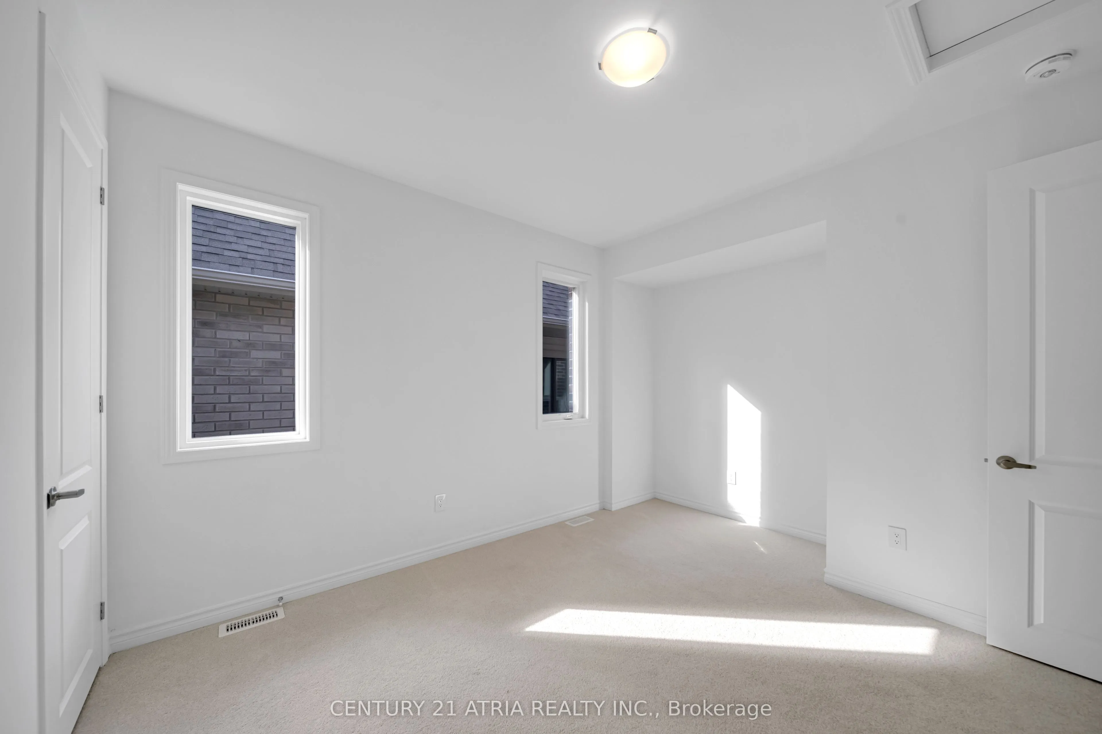 1349 Glamorgan Manor