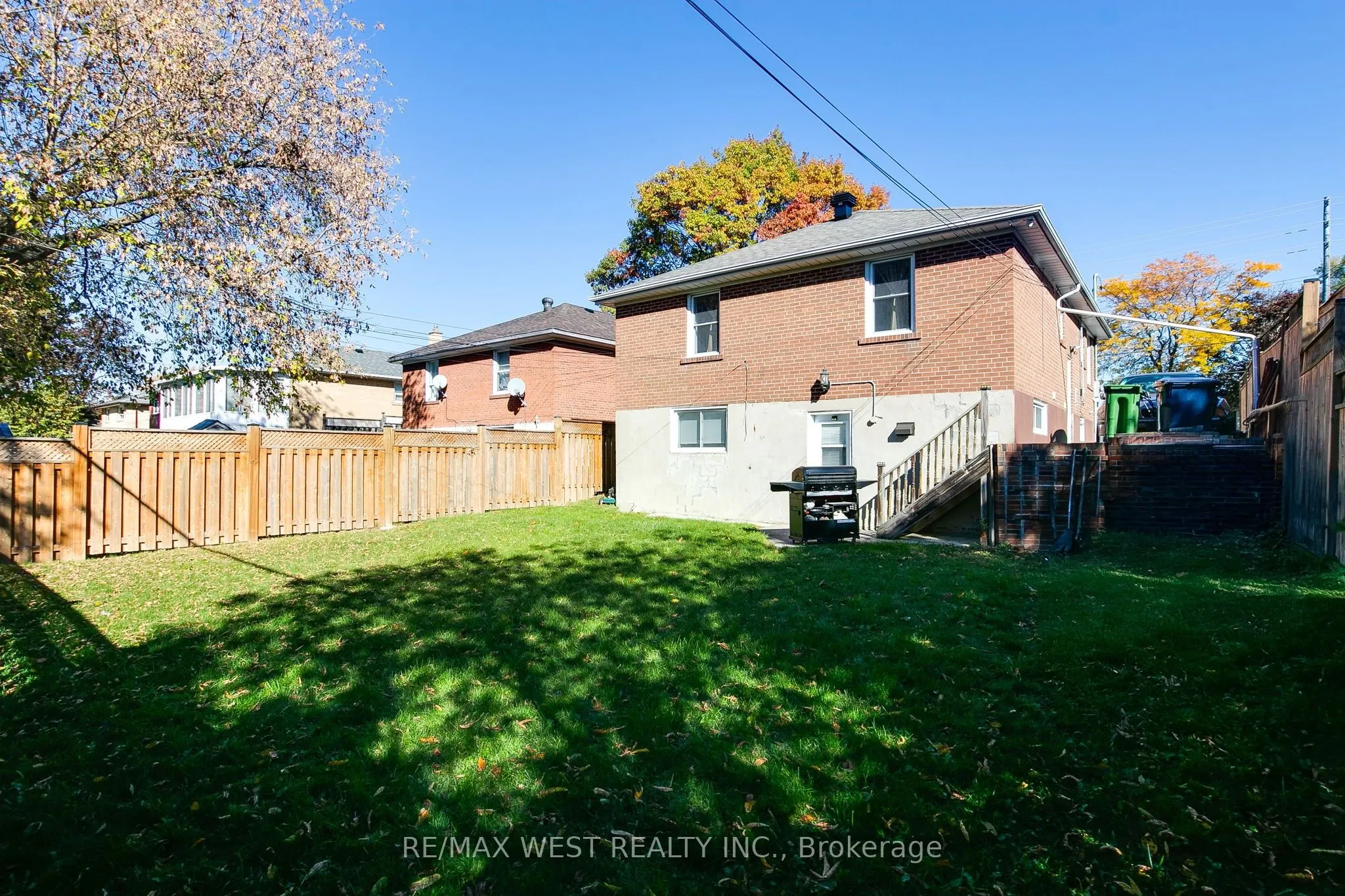 866 Scarborough Golf Clb Road