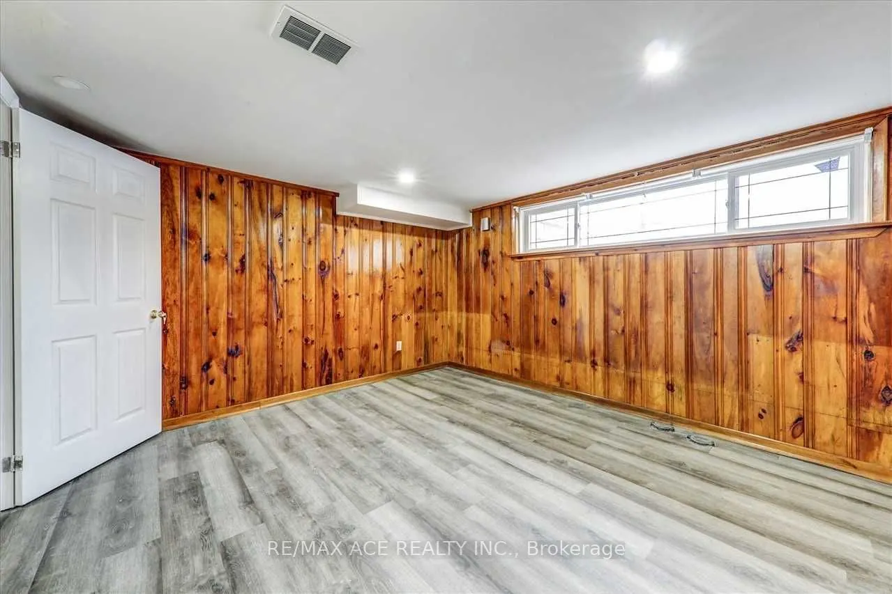 50 Gully Drive, #Bsmt