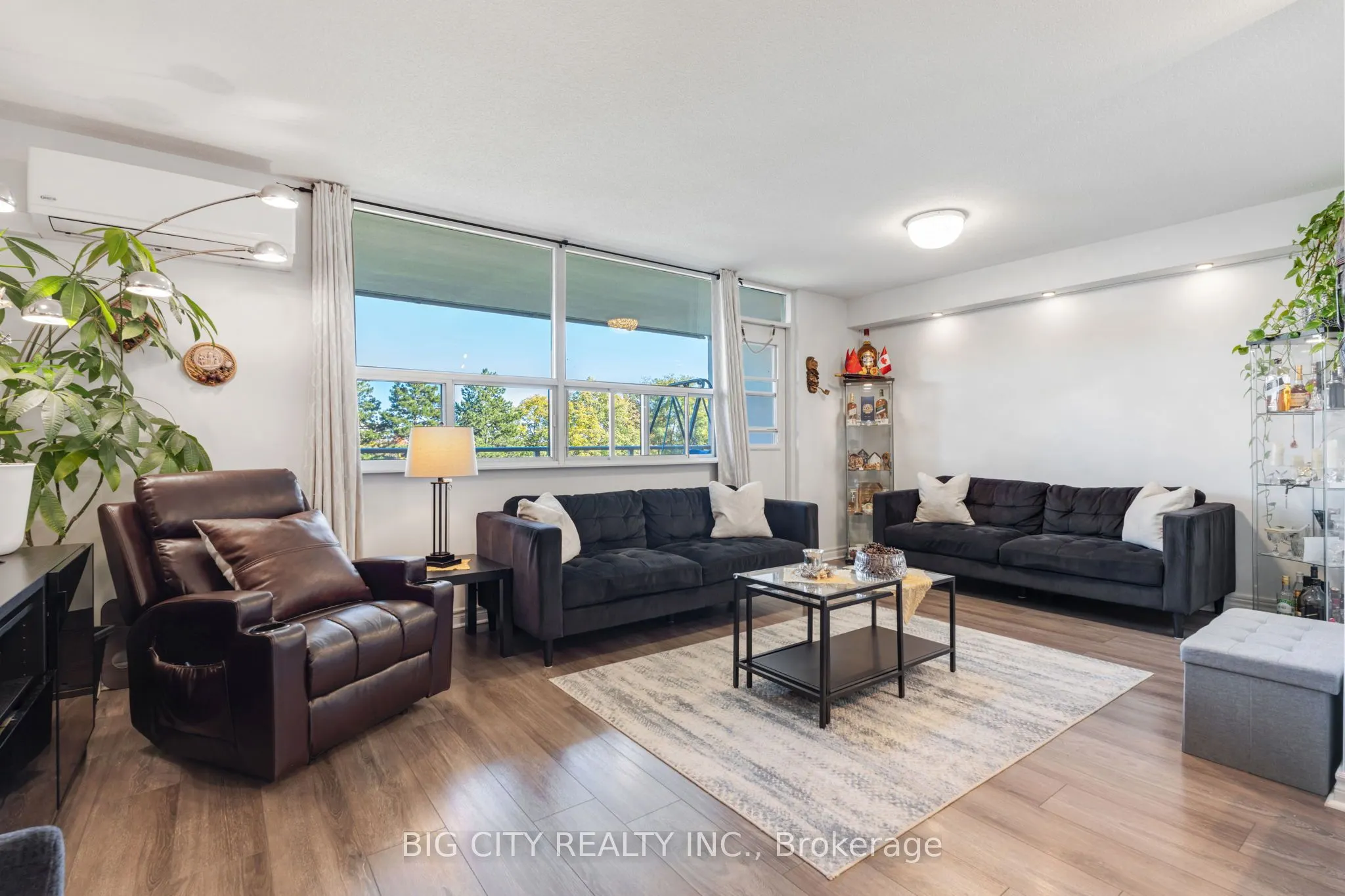 2550 Pharmacy Avenue, #310