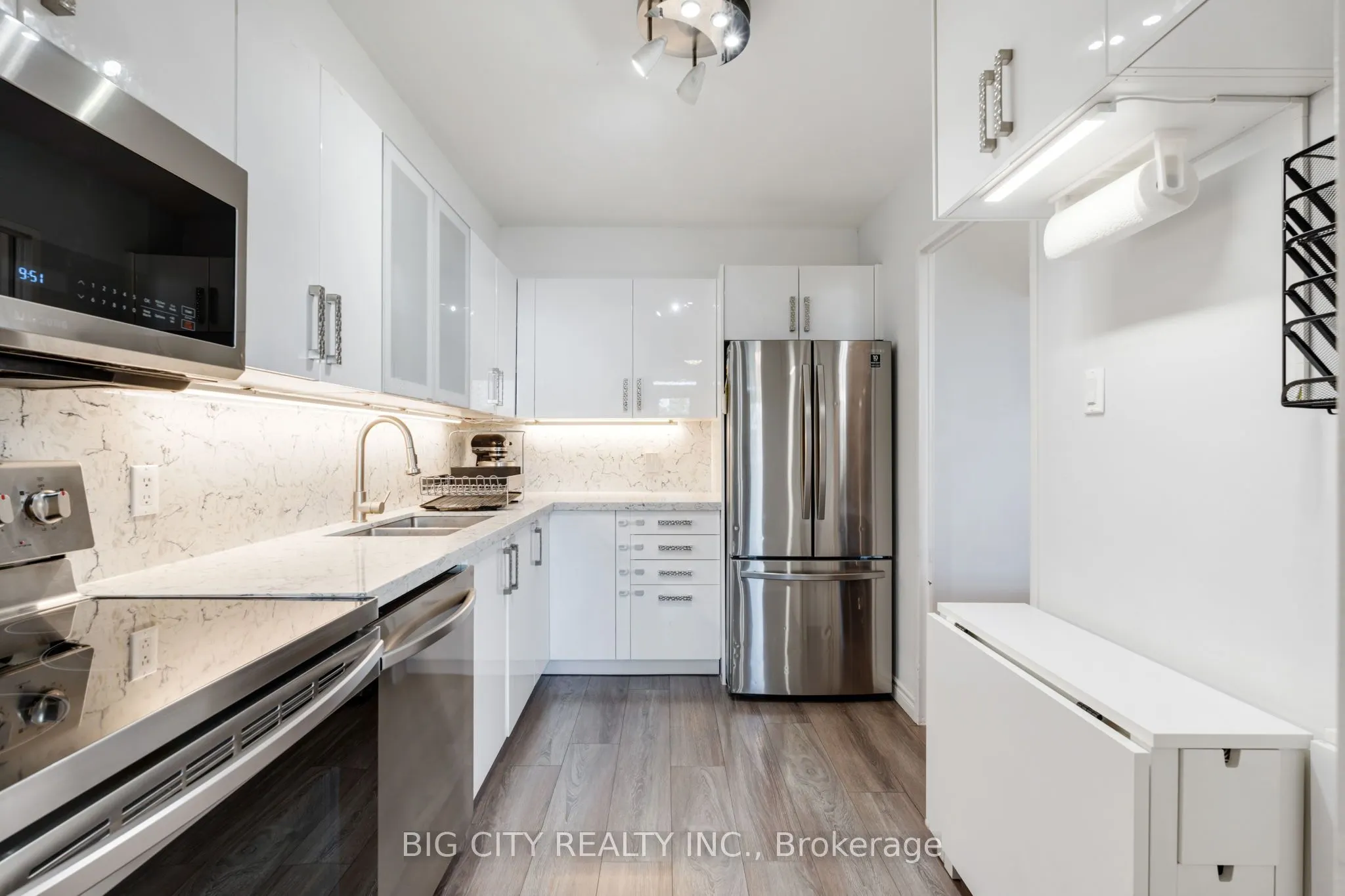 2550 Pharmacy Avenue, #310