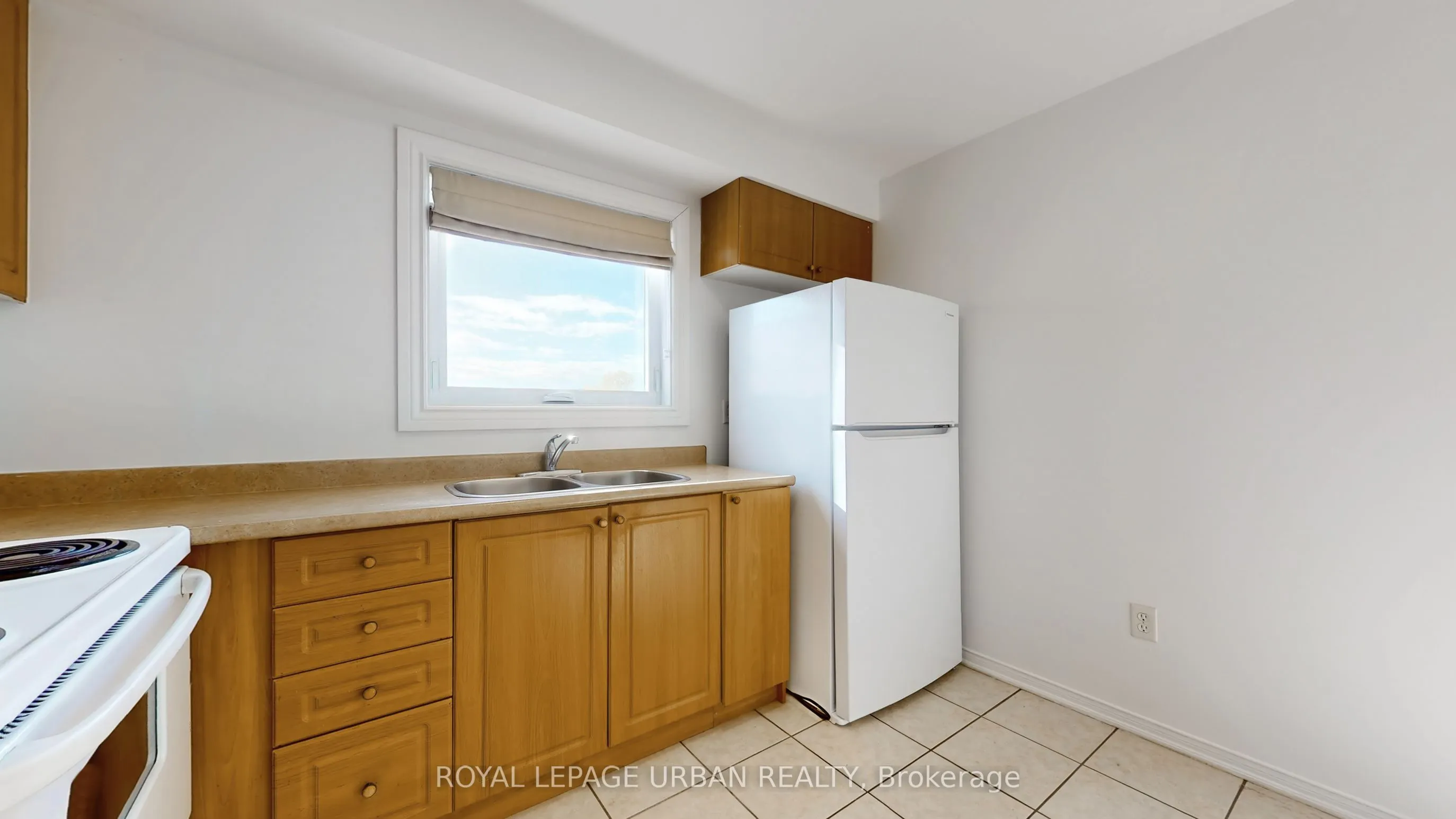 4651C Kingston Road, #Main Level