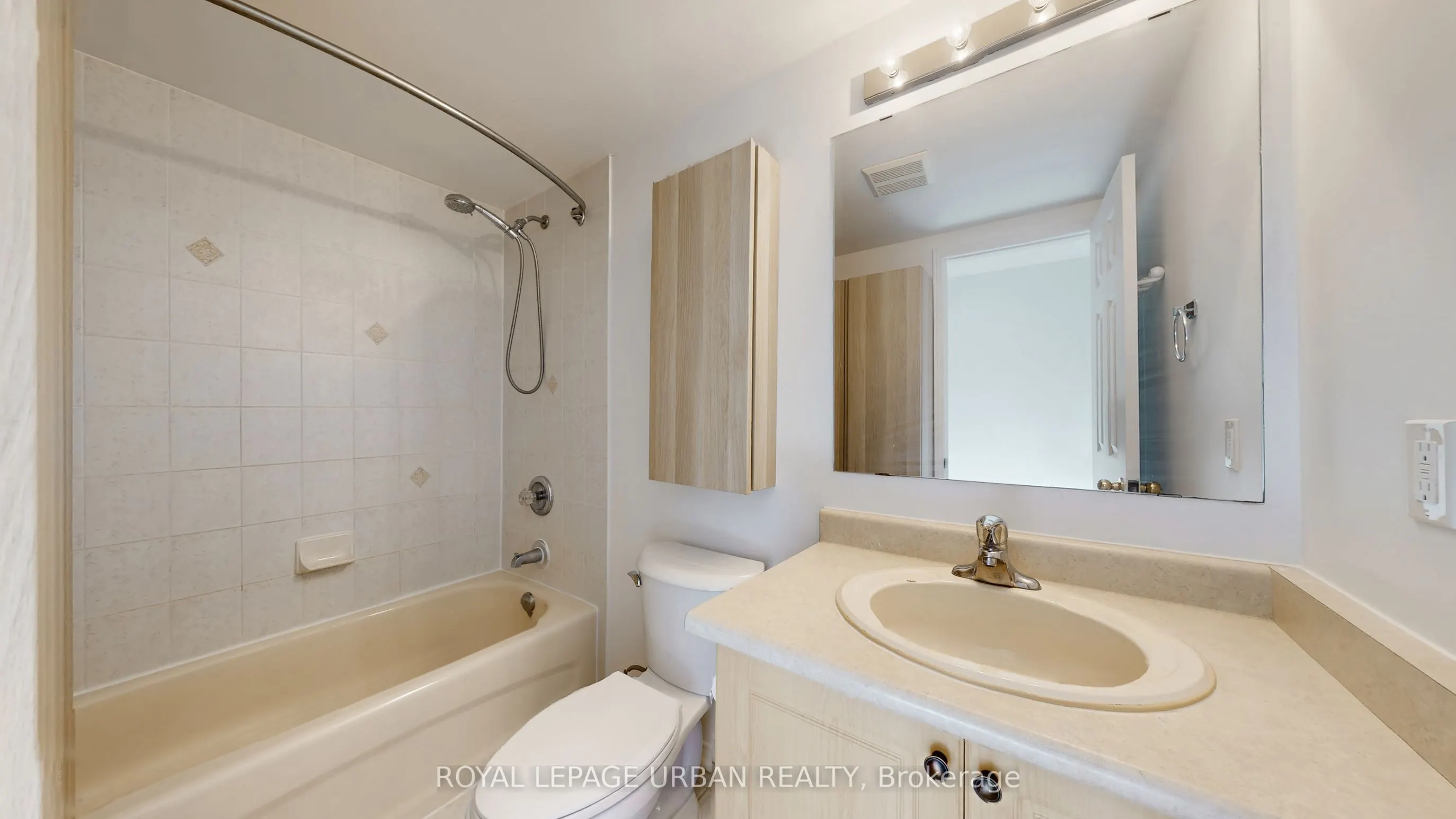 4651C Kingston Road, #Main Level