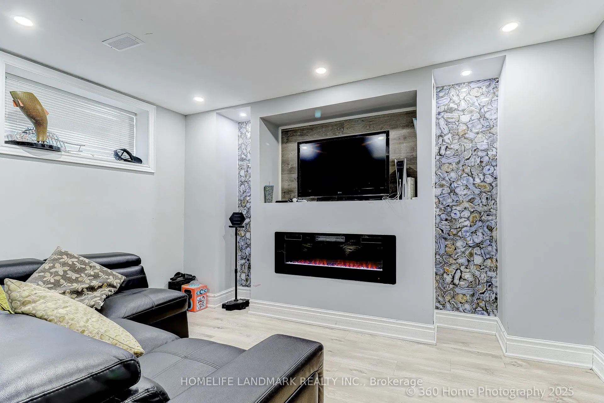 361 Birchmount Road, #3