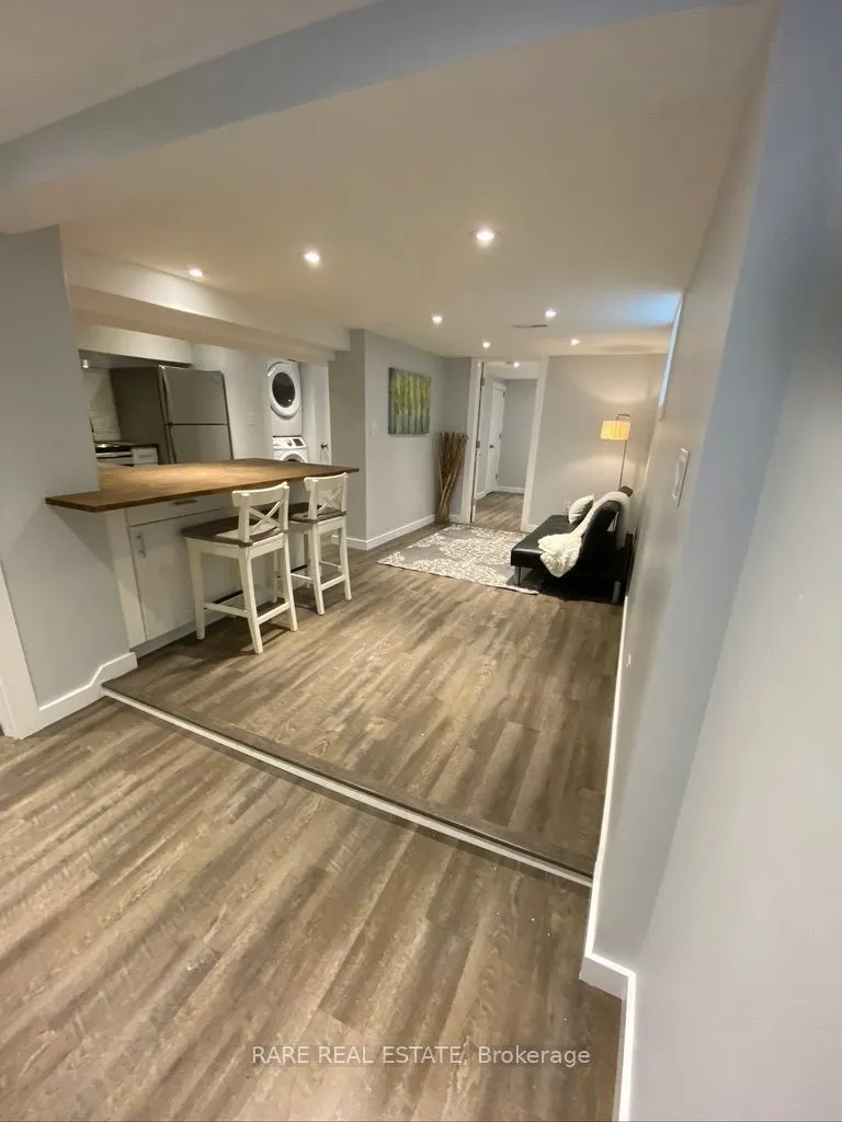 2491 Gerrard Street E