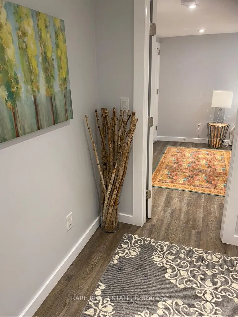 2491 Gerrard Street E