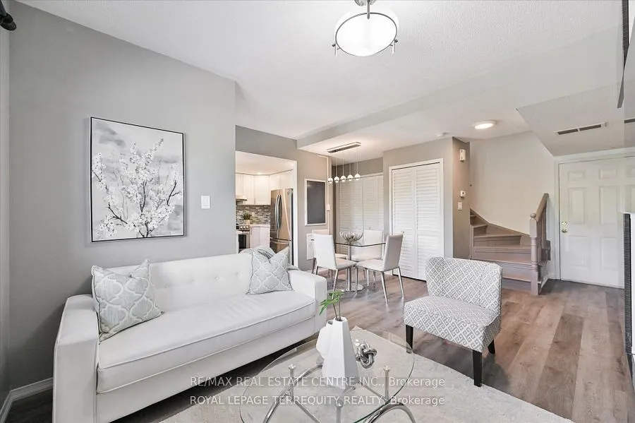 42 pinery Trail, #104