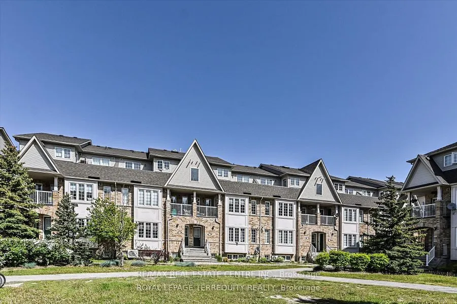 42 pinery Trail, #104