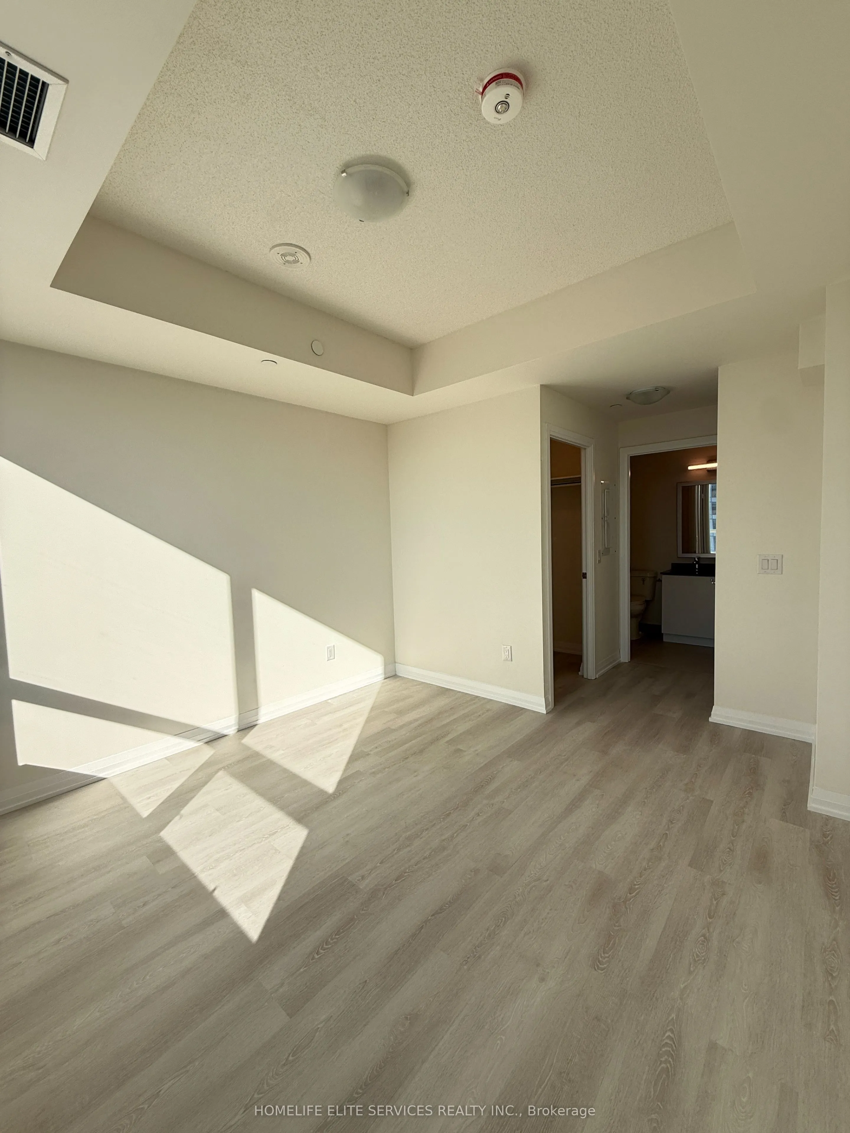 3260 Sheppard Avenue E, #1709