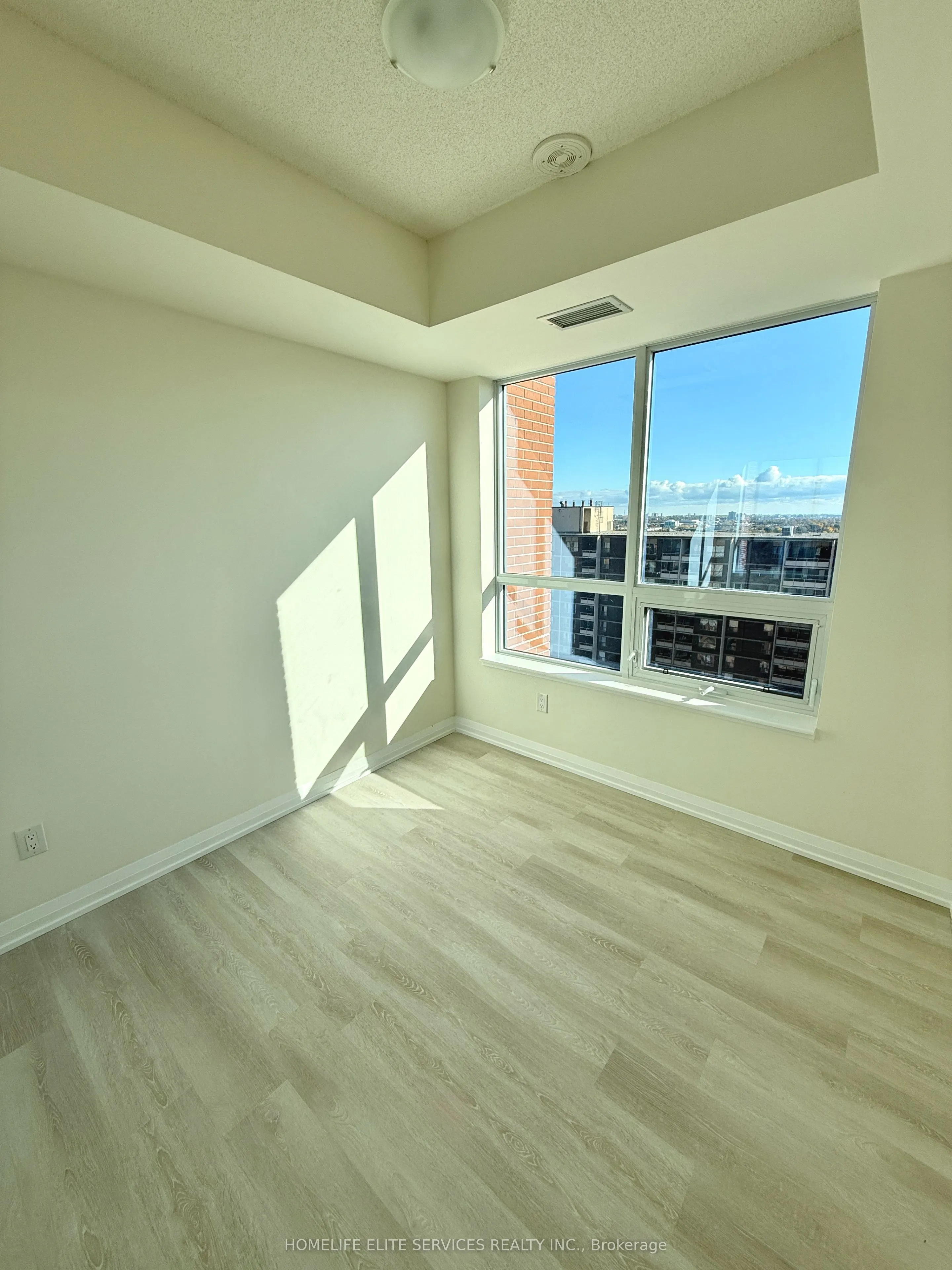 3260 Sheppard Avenue E, #1709