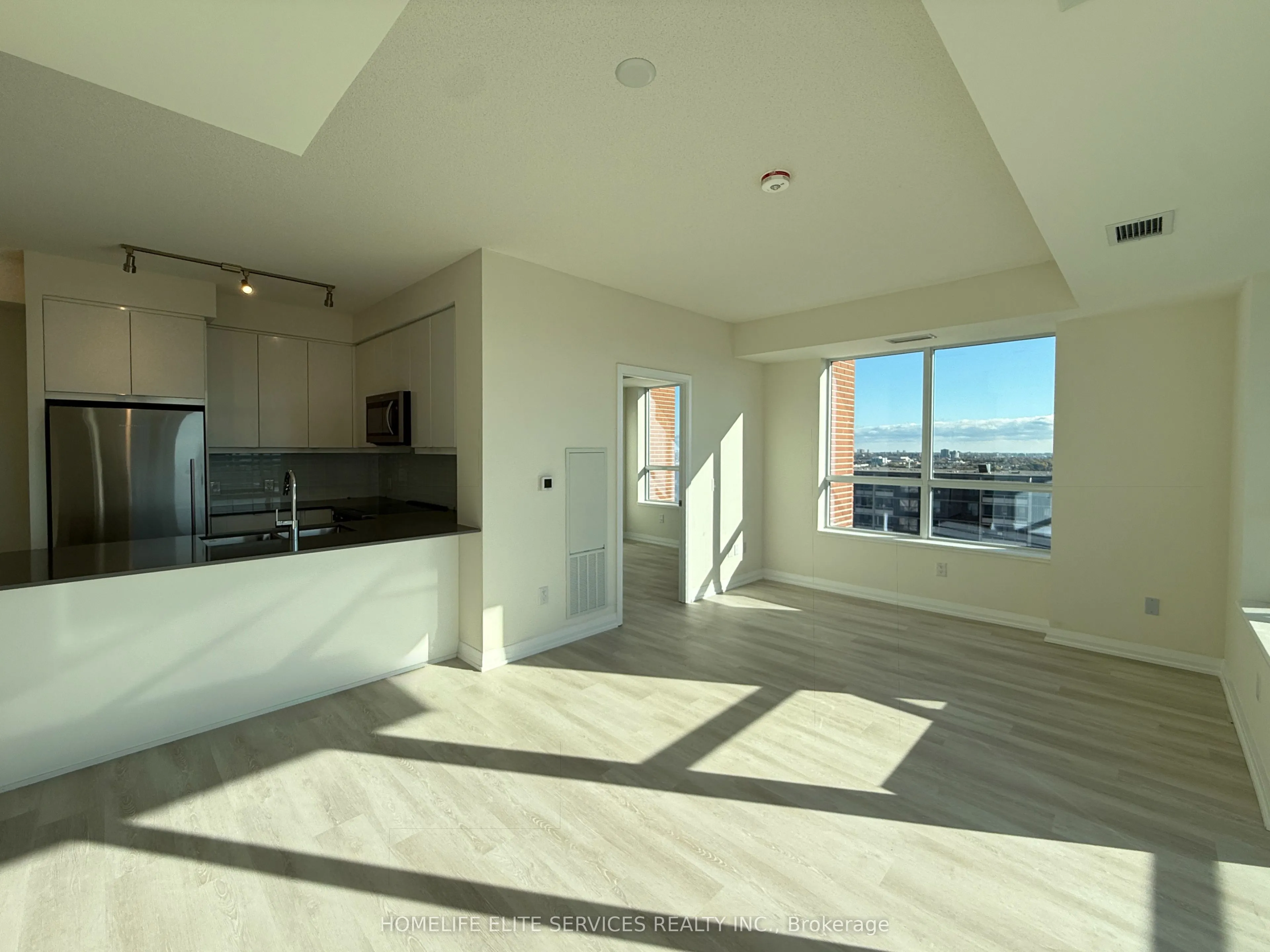 3260 Sheppard Avenue E, #1709