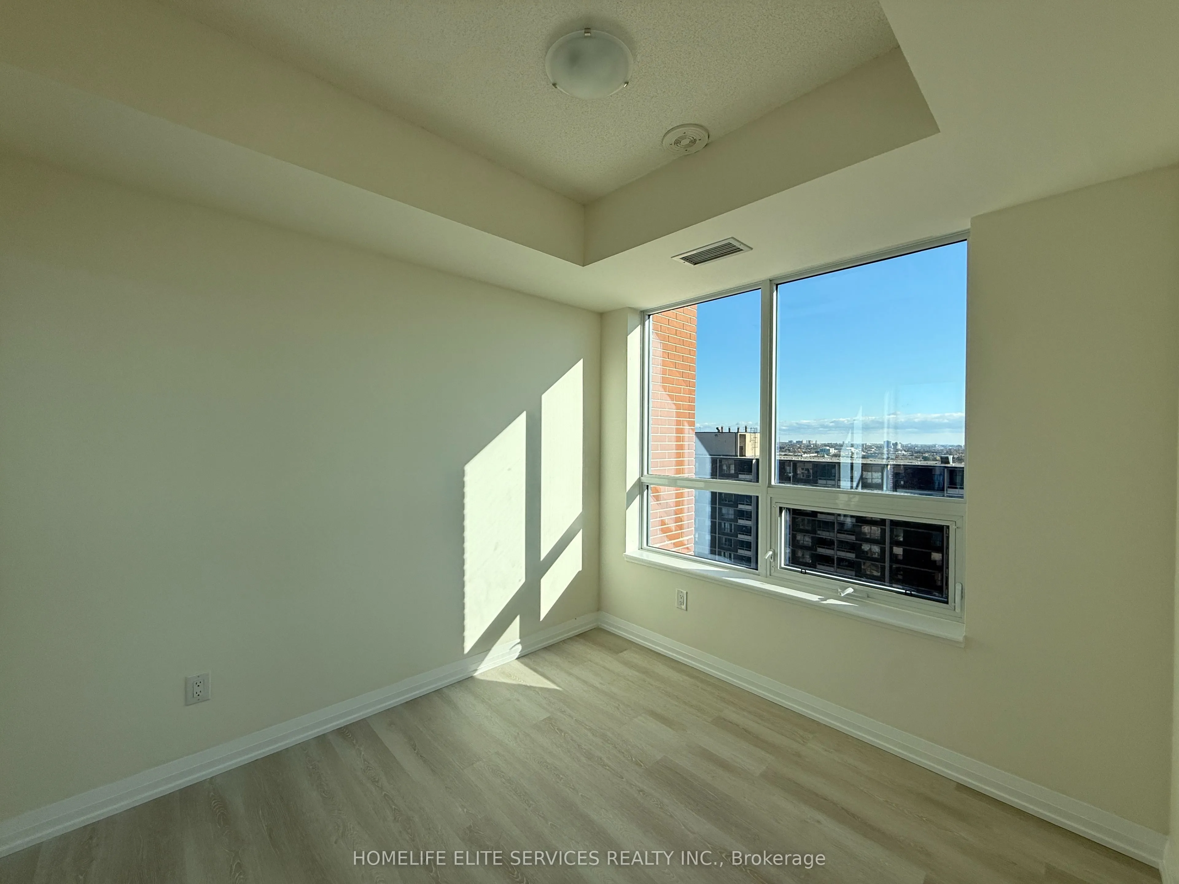 3260 Sheppard Avenue E, #1709