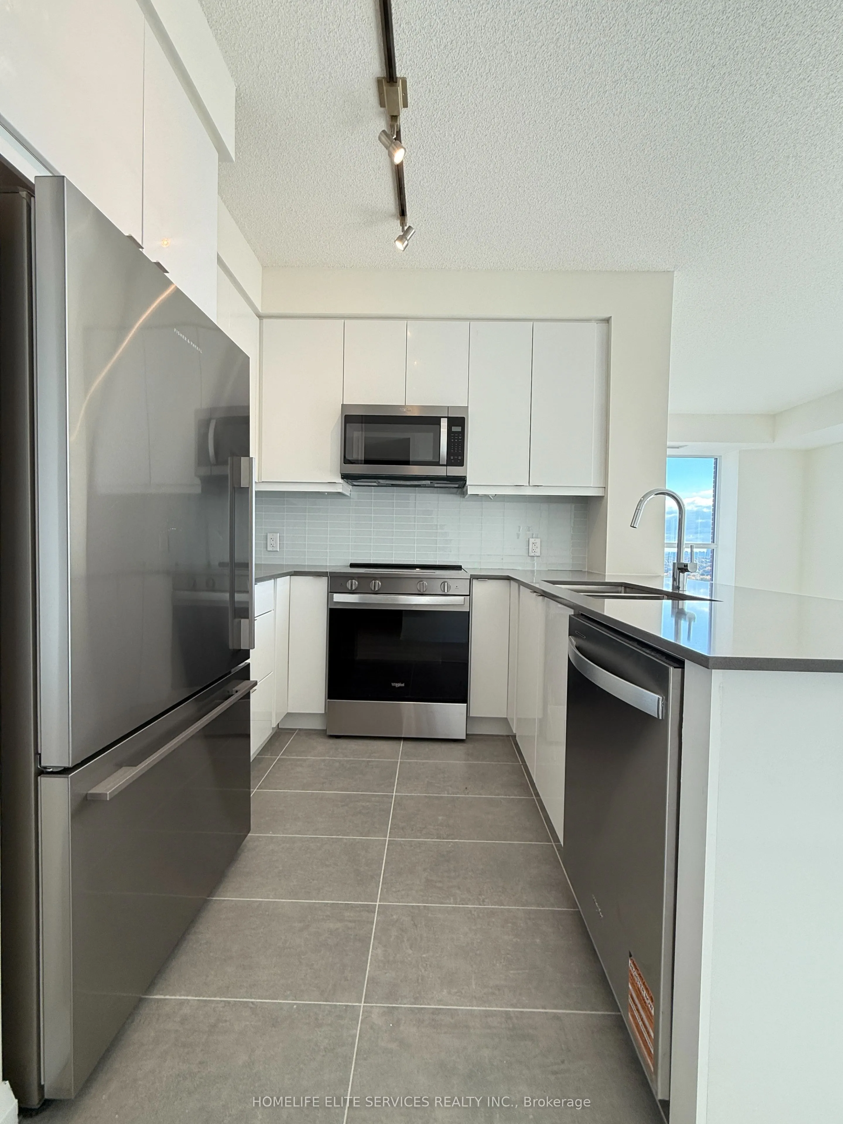 3260 Sheppard Avenue E, #1709