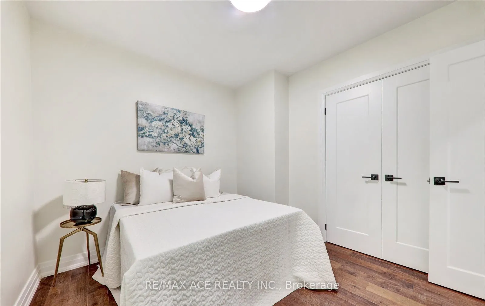 19 Blakemanor Boulevard