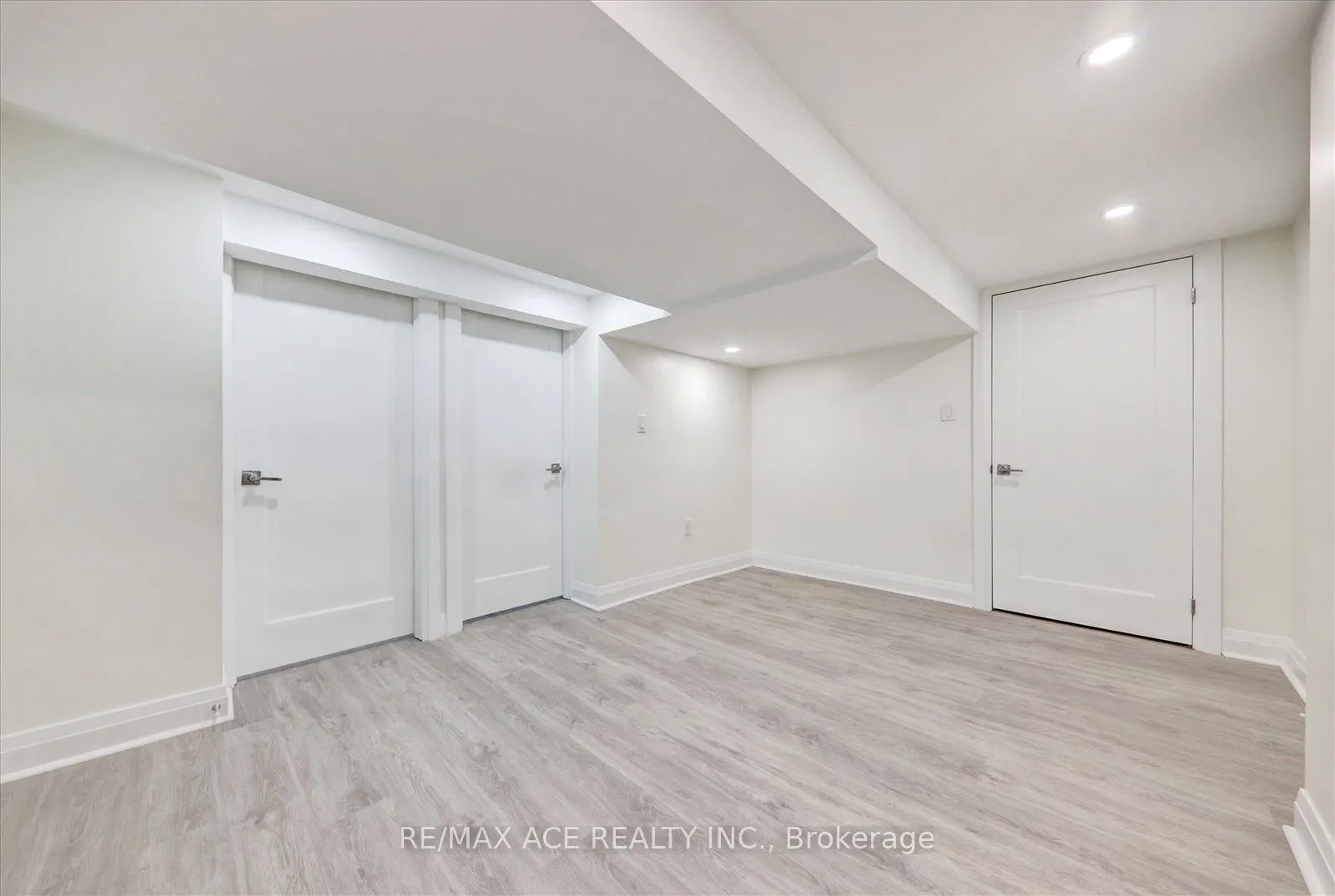 19 Blakemanor Boulevard