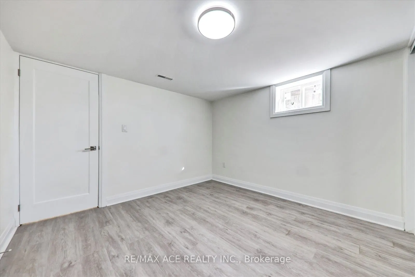 19 Blakemanor Boulevard