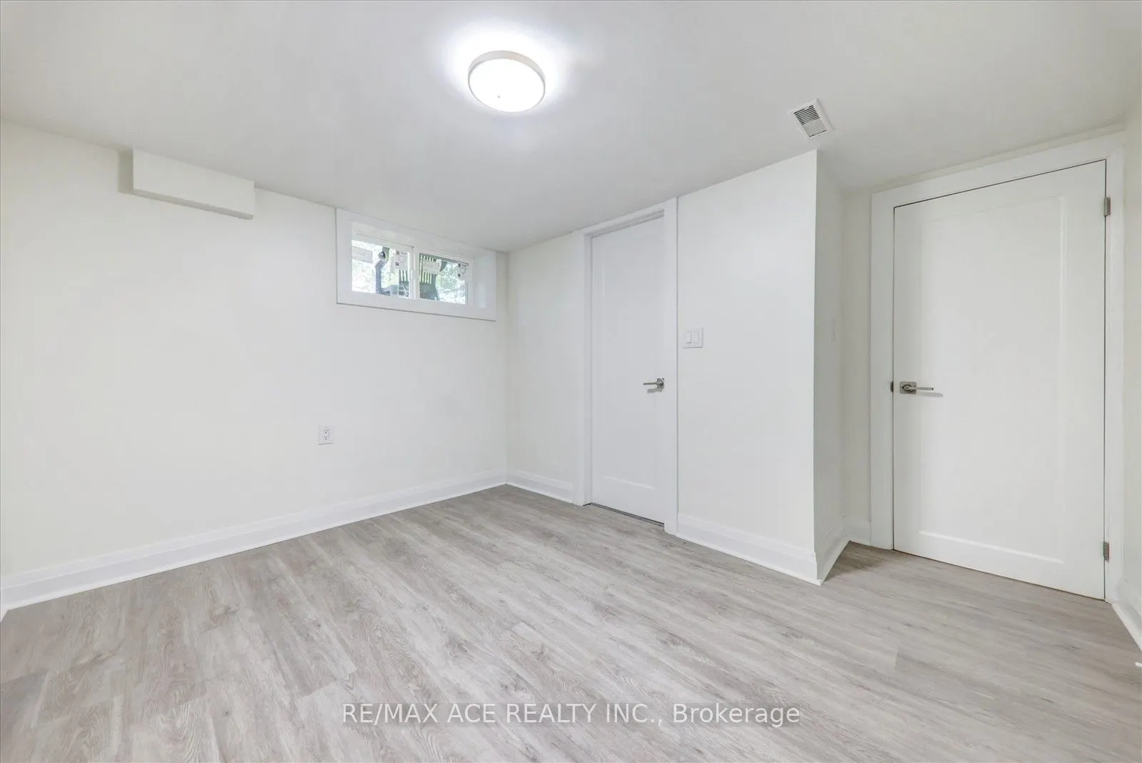 19 Blakemanor Boulevard