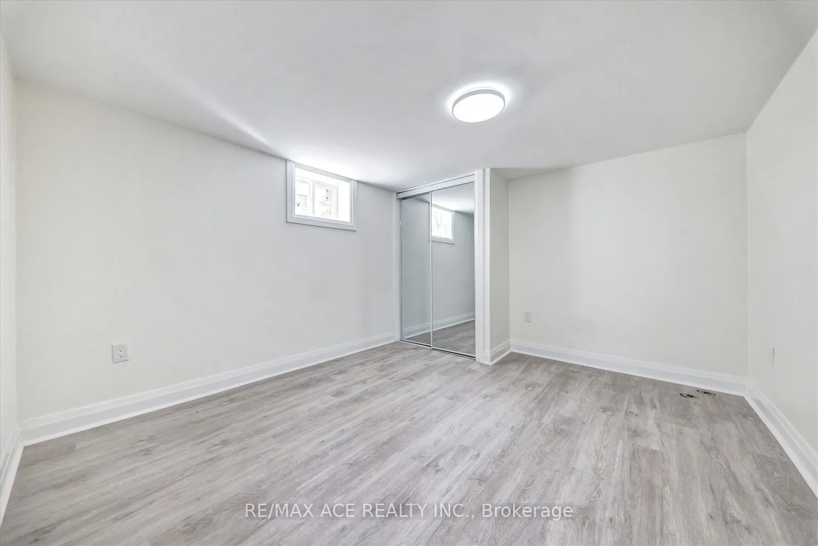 19 Blakemanor Boulevard