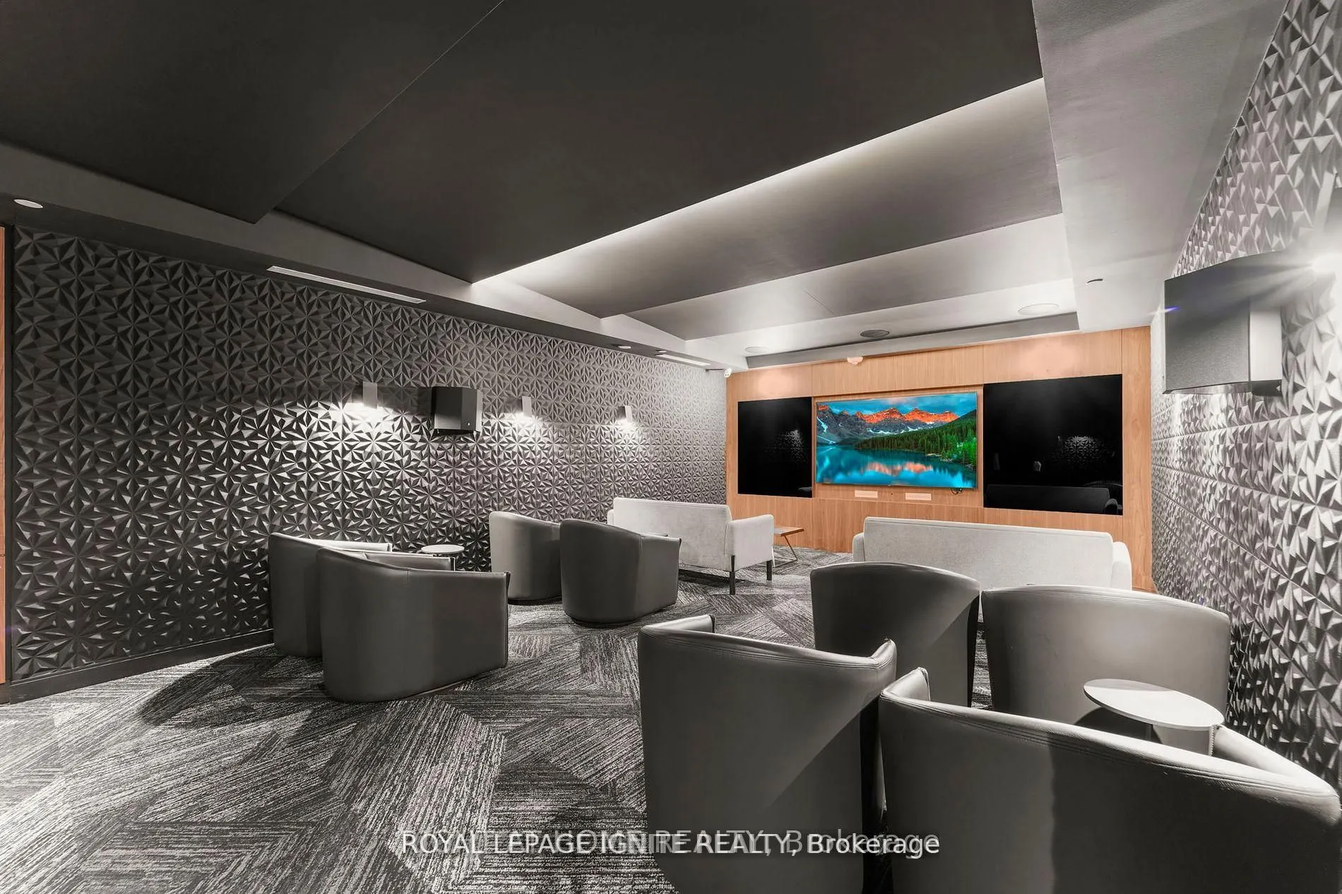 255 Village Green Square, #1007