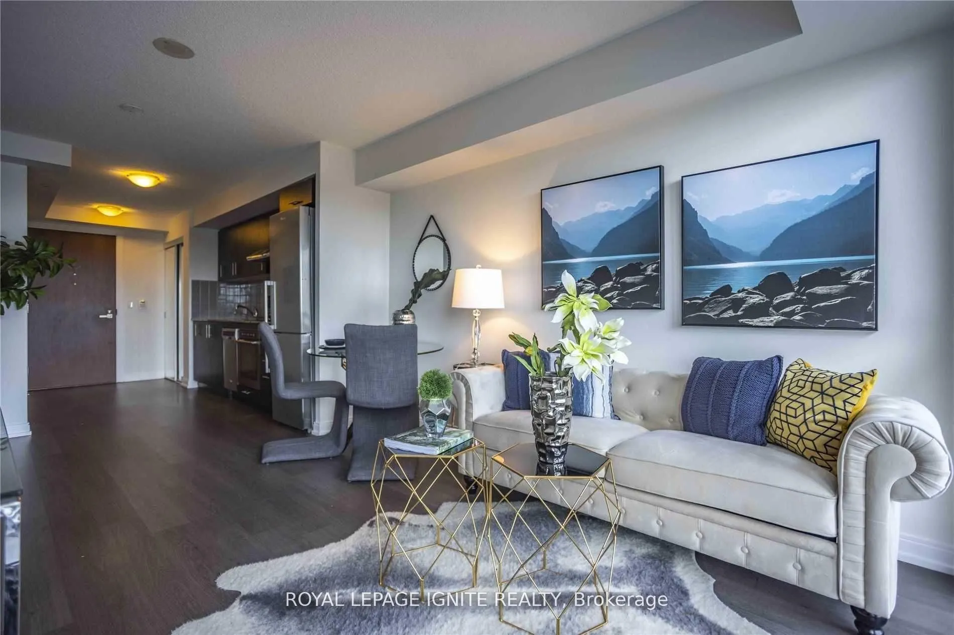 255 Village Green Square, #1007