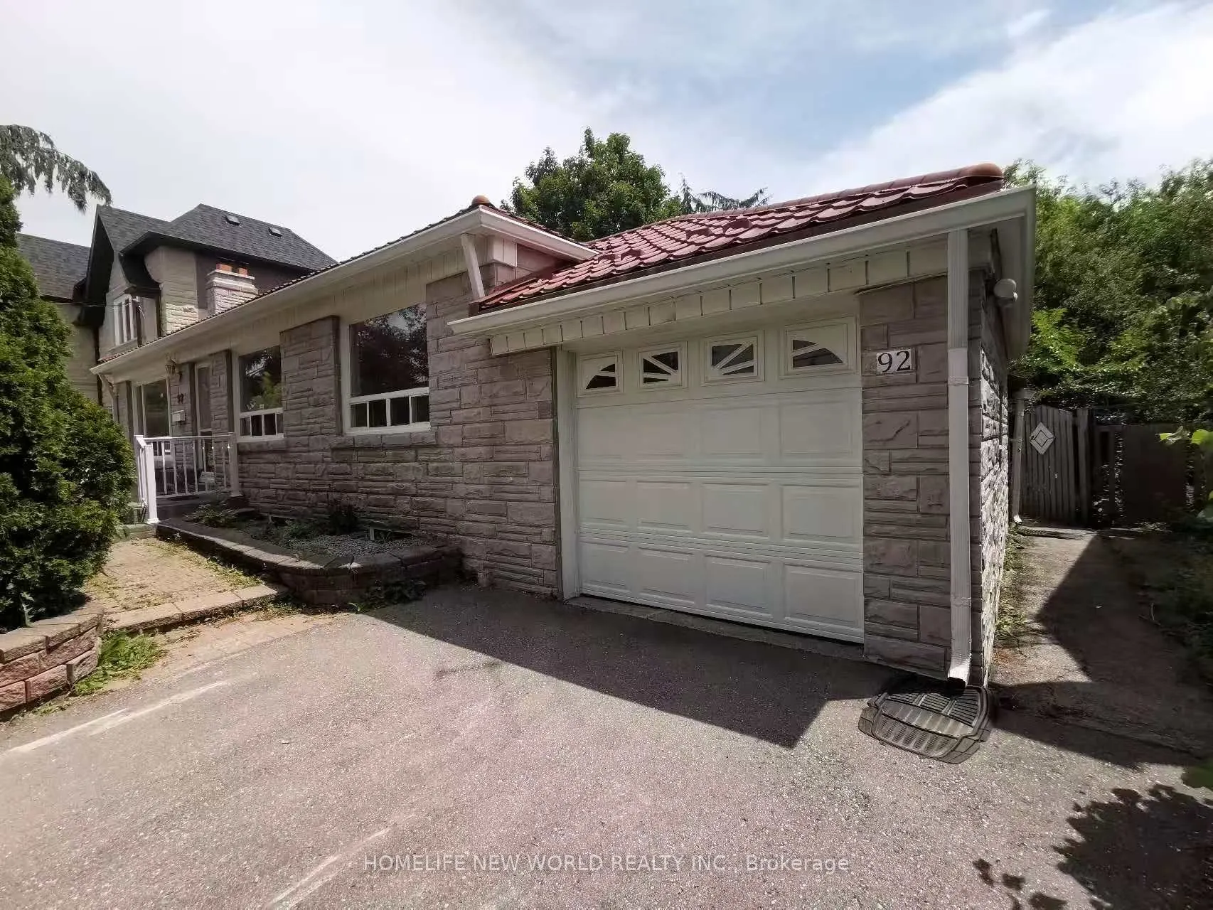 92 Earlton Road