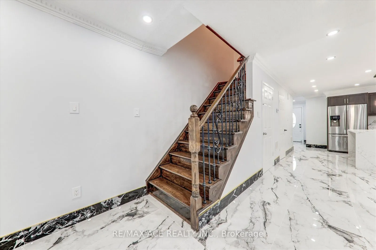 418 Military Trail, #Main