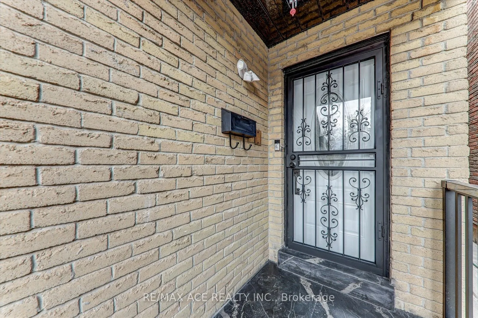 418 Military Trail, #Main