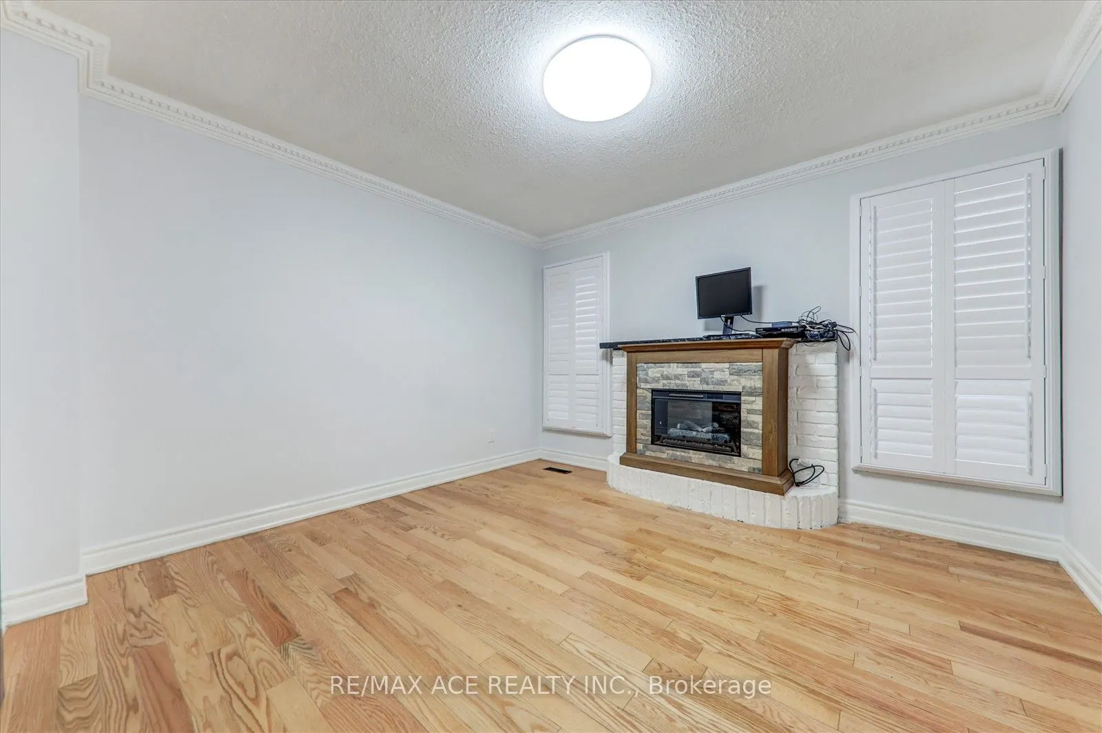 418 Military Trail, #Main