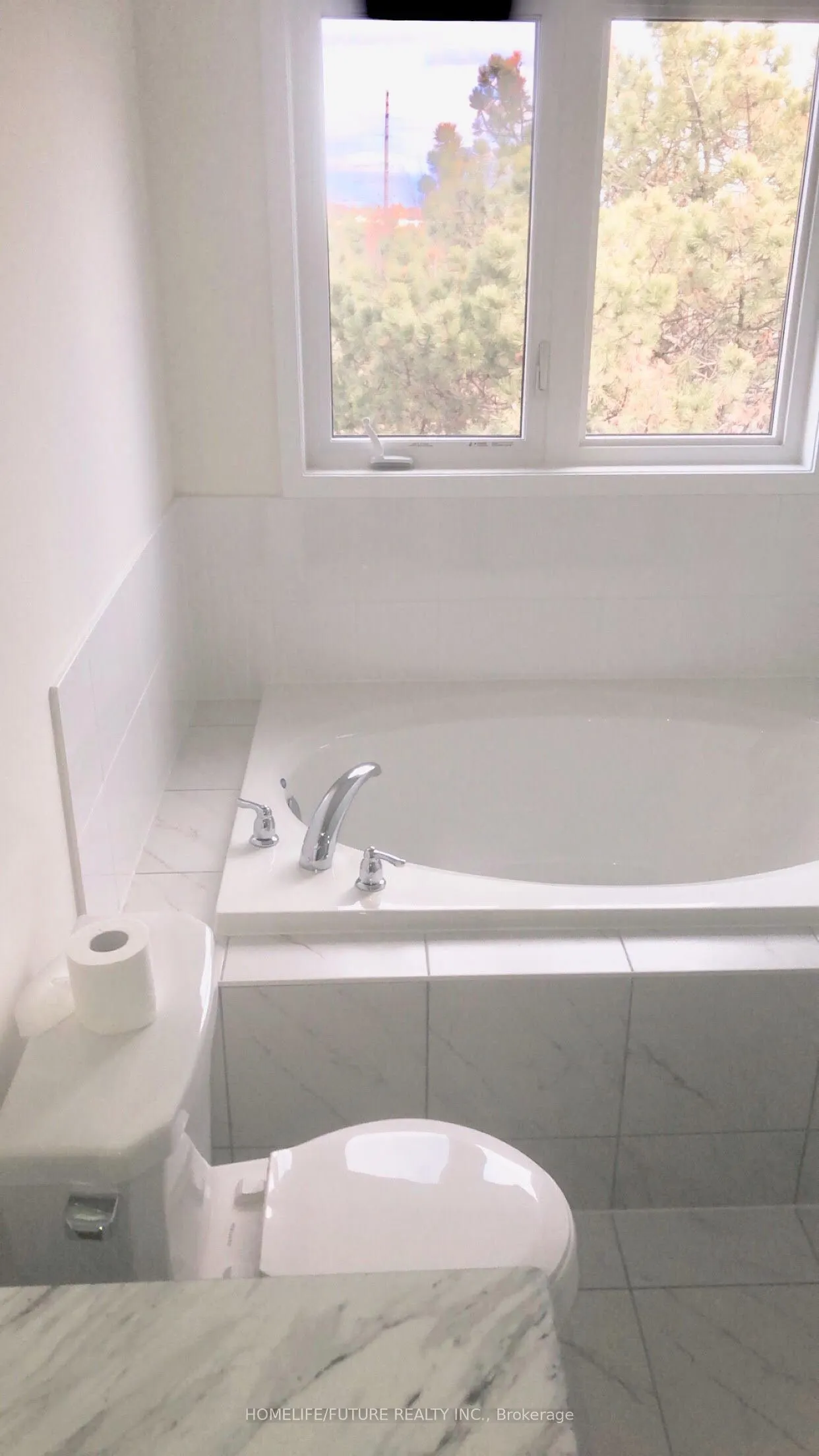 978 Kicking Horse Path