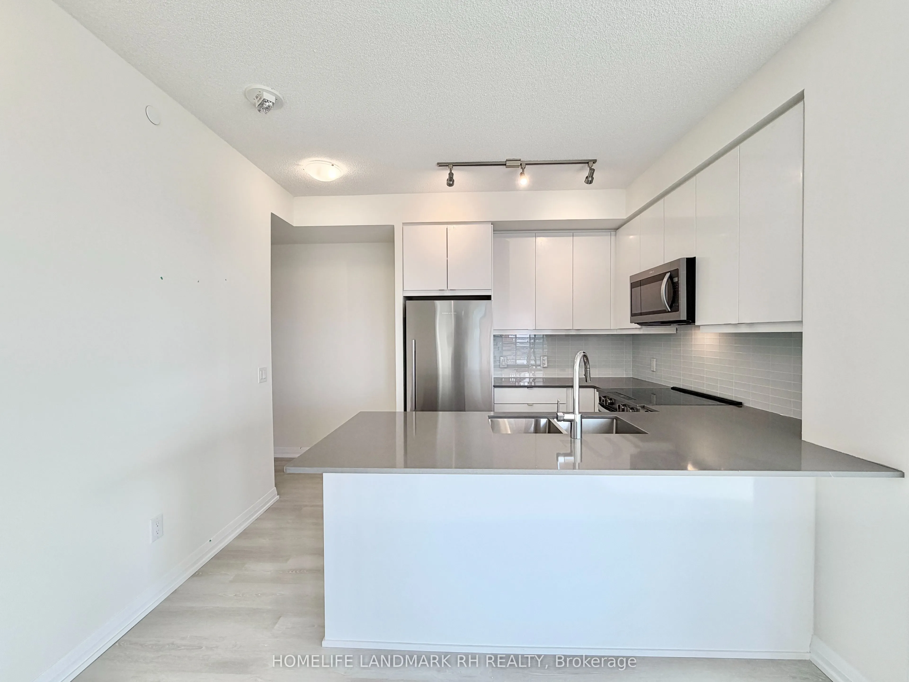3270 Sheppard Avenue E, #2224
