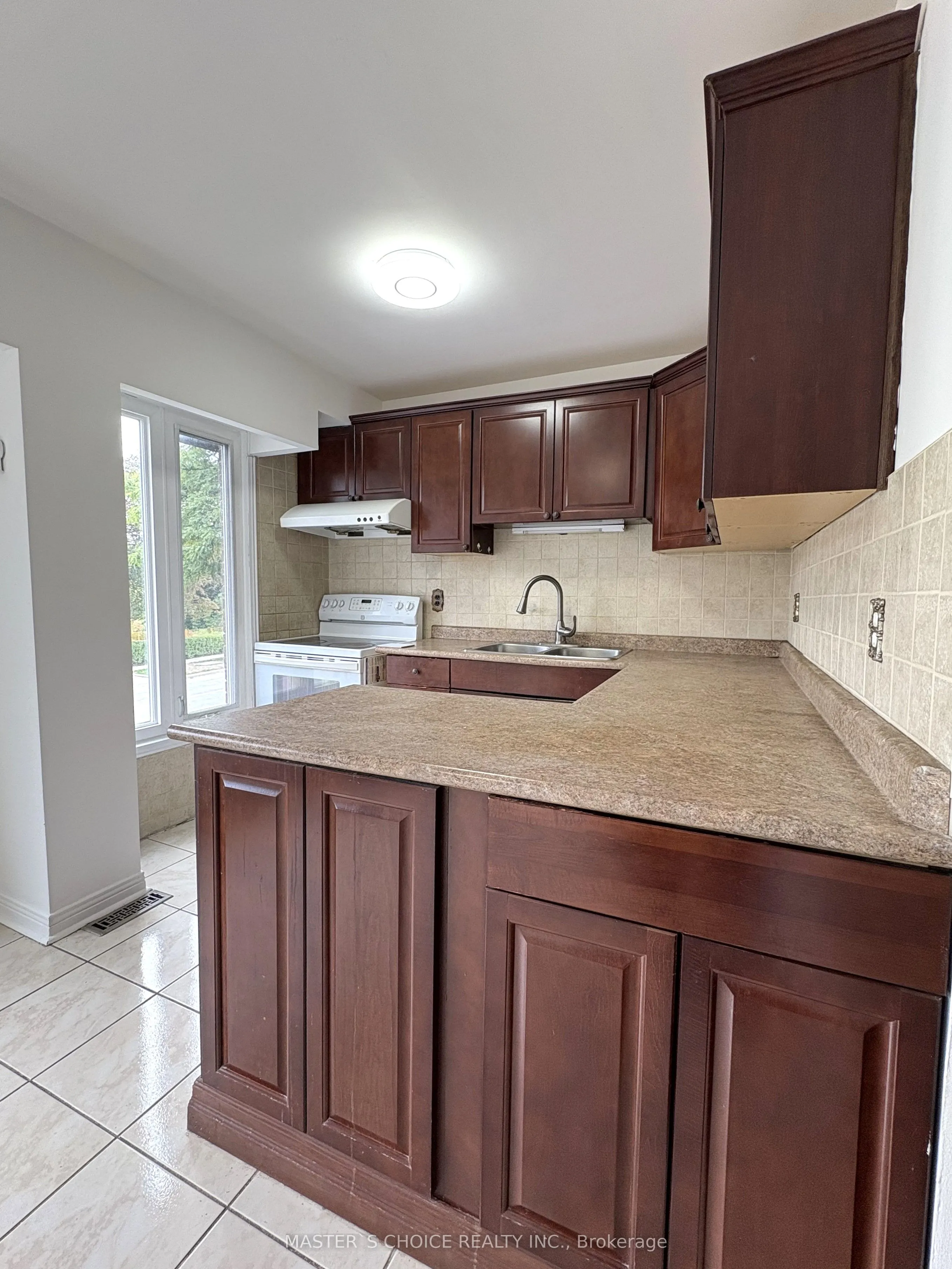 166 Collingsbrook Boulevard, #166