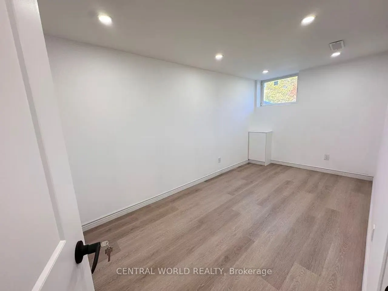 15 Neddie Drive, #Lower