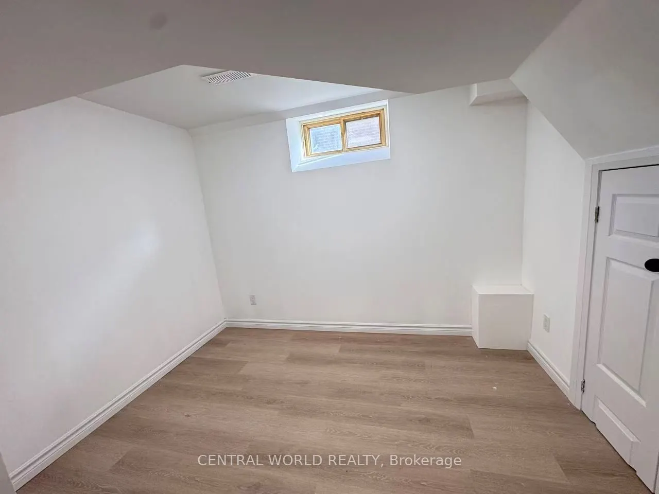 15 Neddie Drive, #Lower