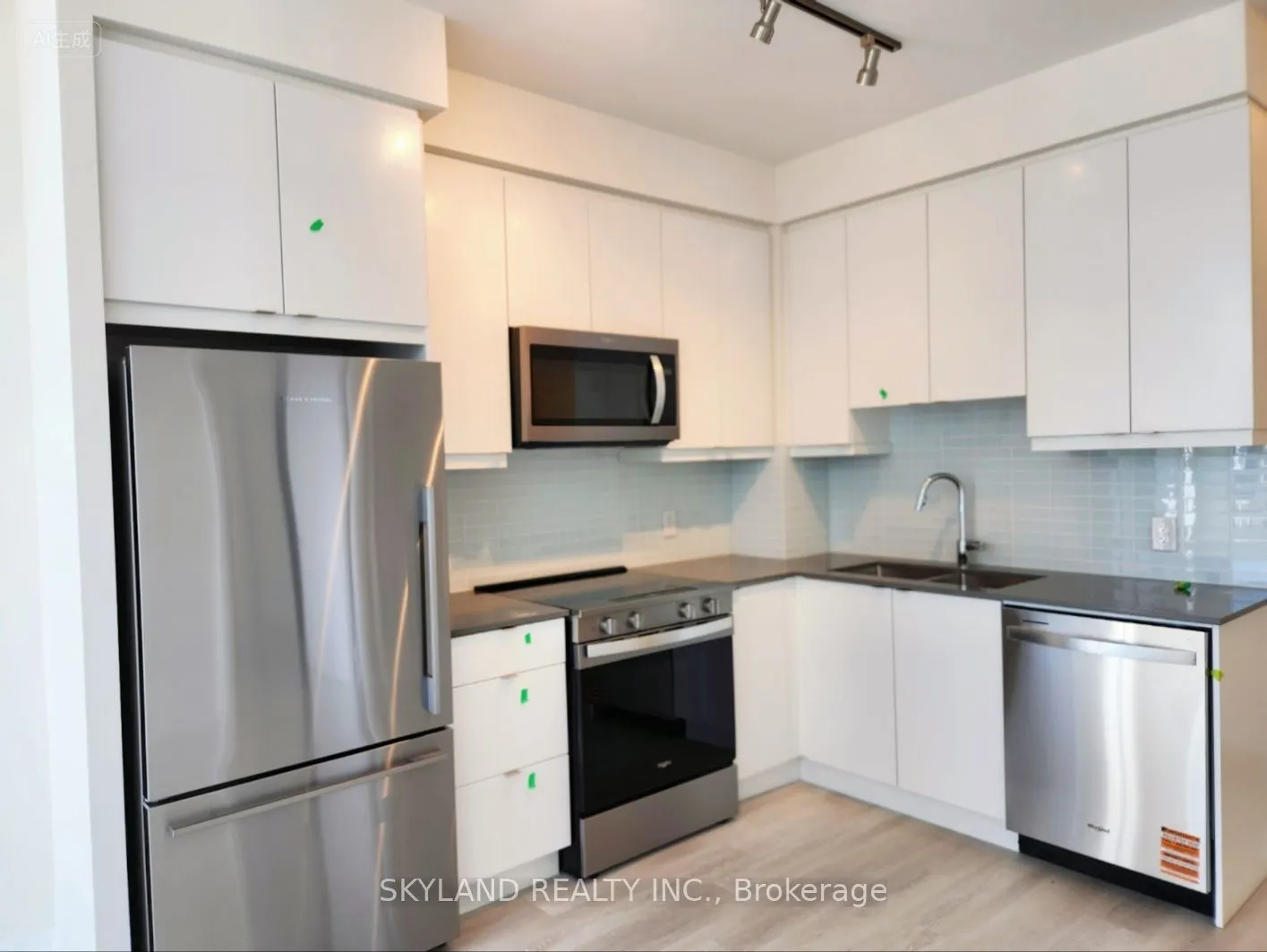 3260 Sheppard Avenue E, #201