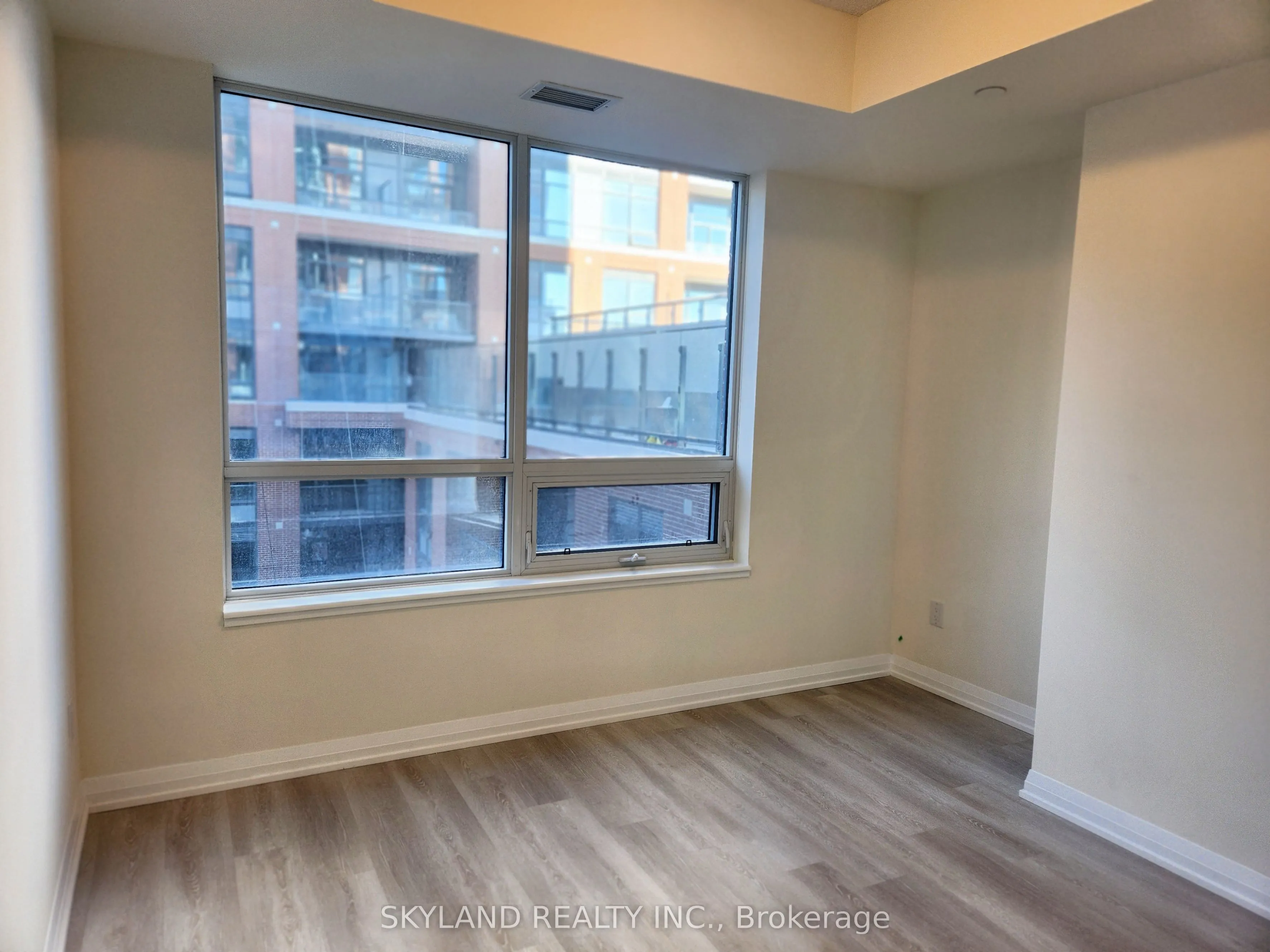 3260 Sheppard Avenue E, #707