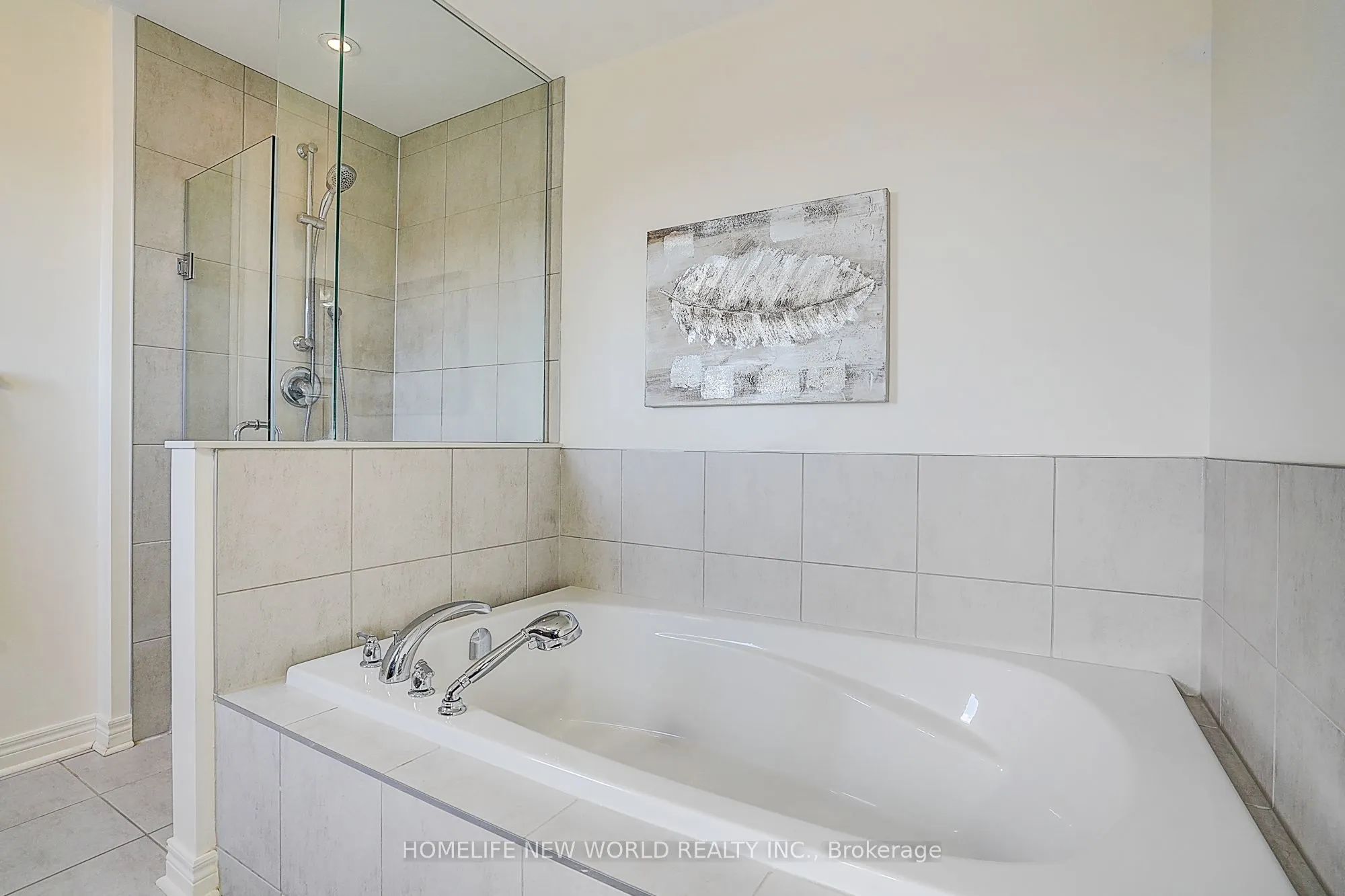 2002 Cocklin Crescent