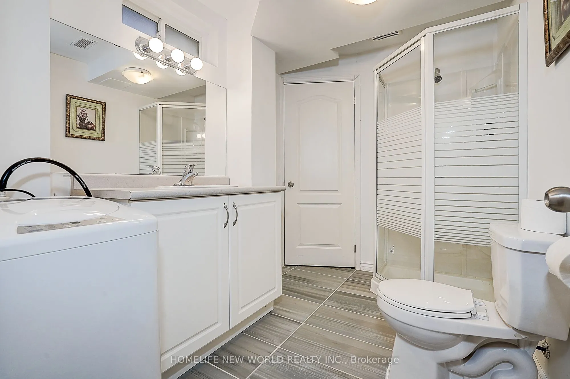 2002 Cocklin Crescent