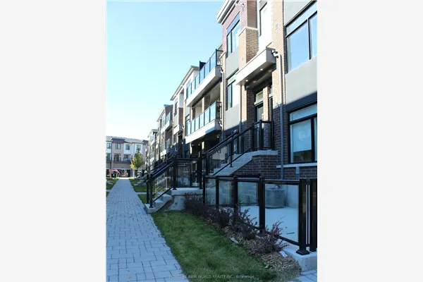 1695 Dersan Street, #1419