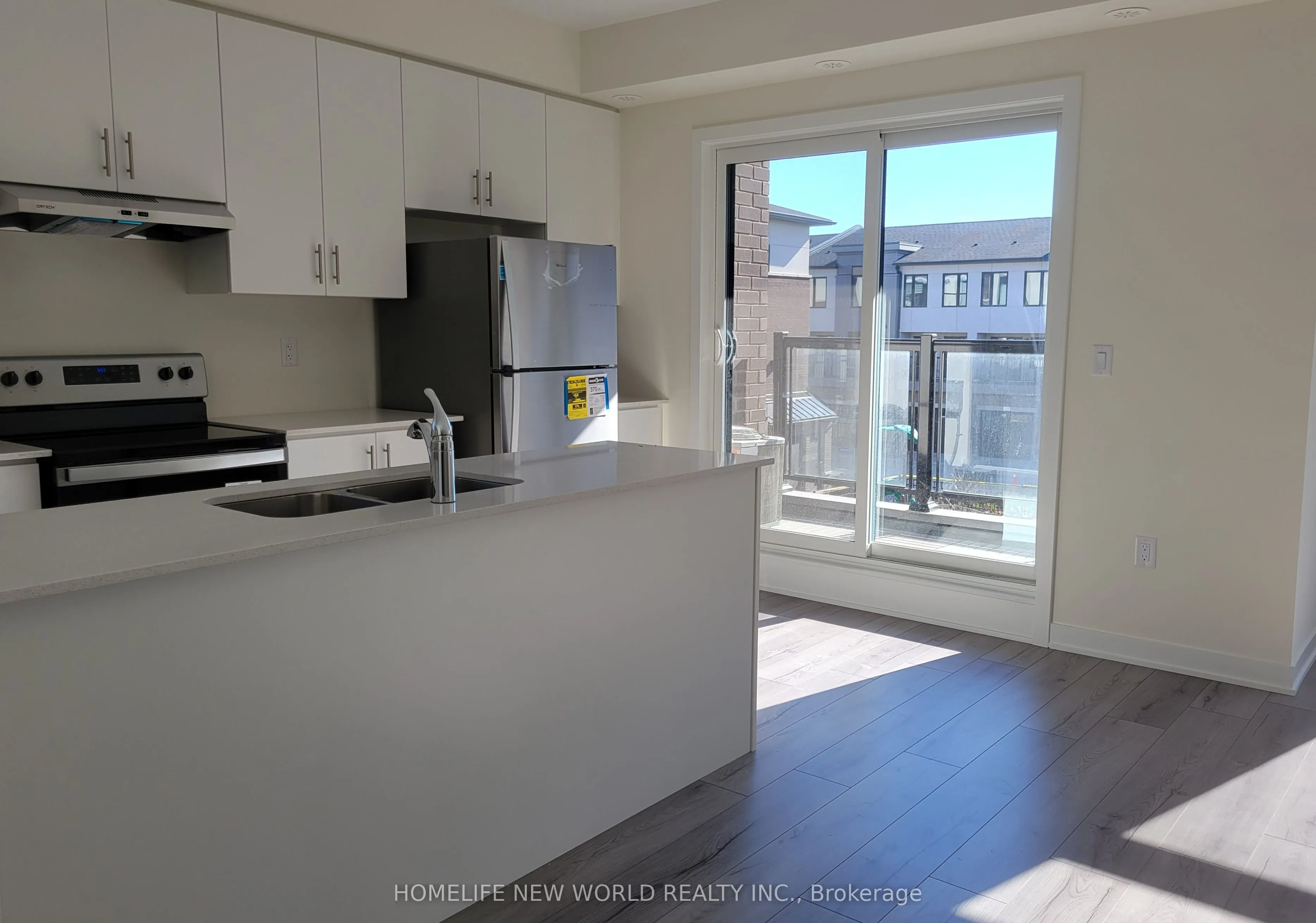 1695 Dersan Street, #1419