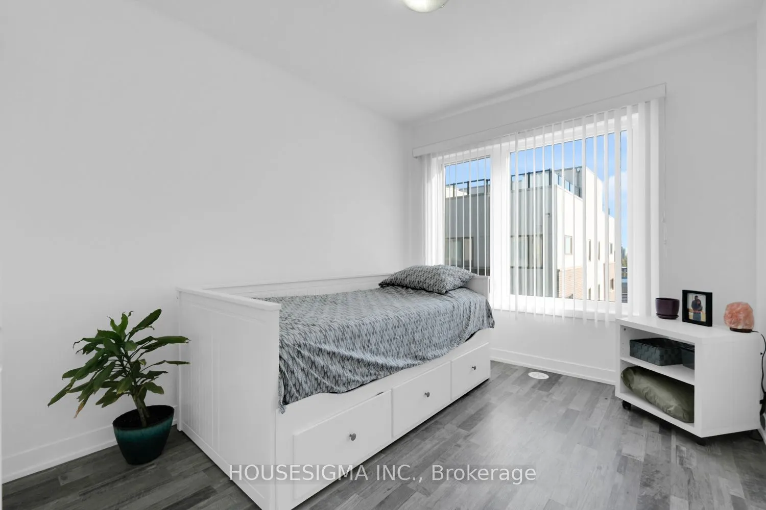 1460 Whites Road, #408